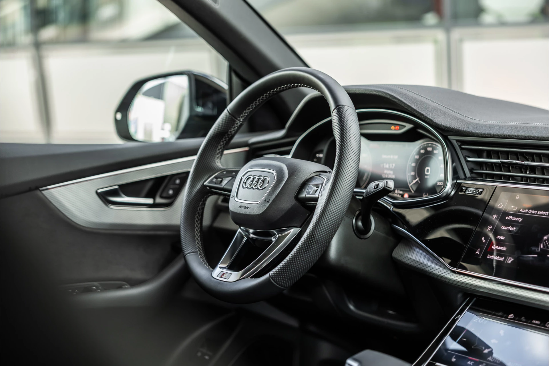Hoofdafbeelding Audi Q8