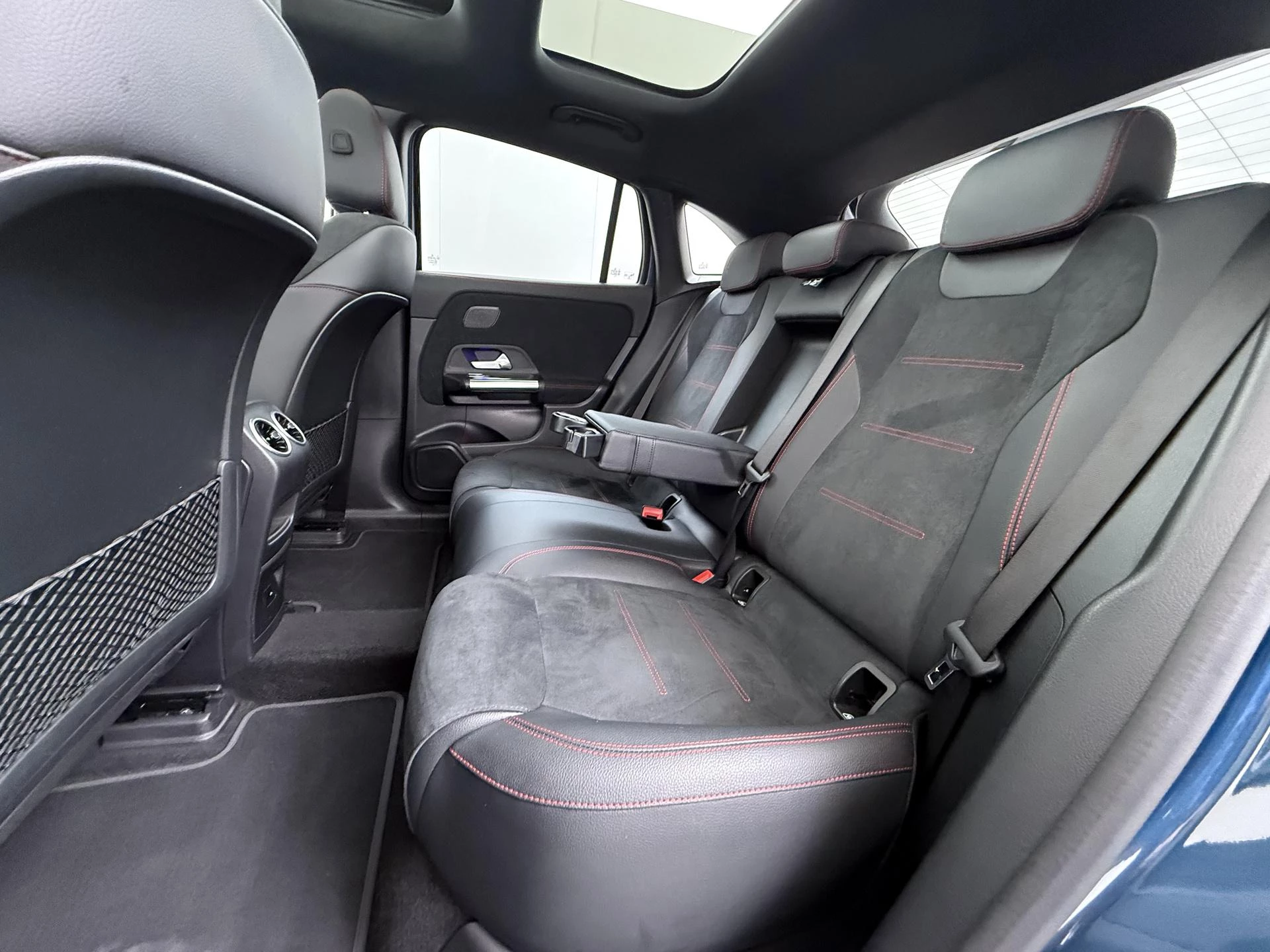 Hoofdafbeelding Mercedes-Benz EQA