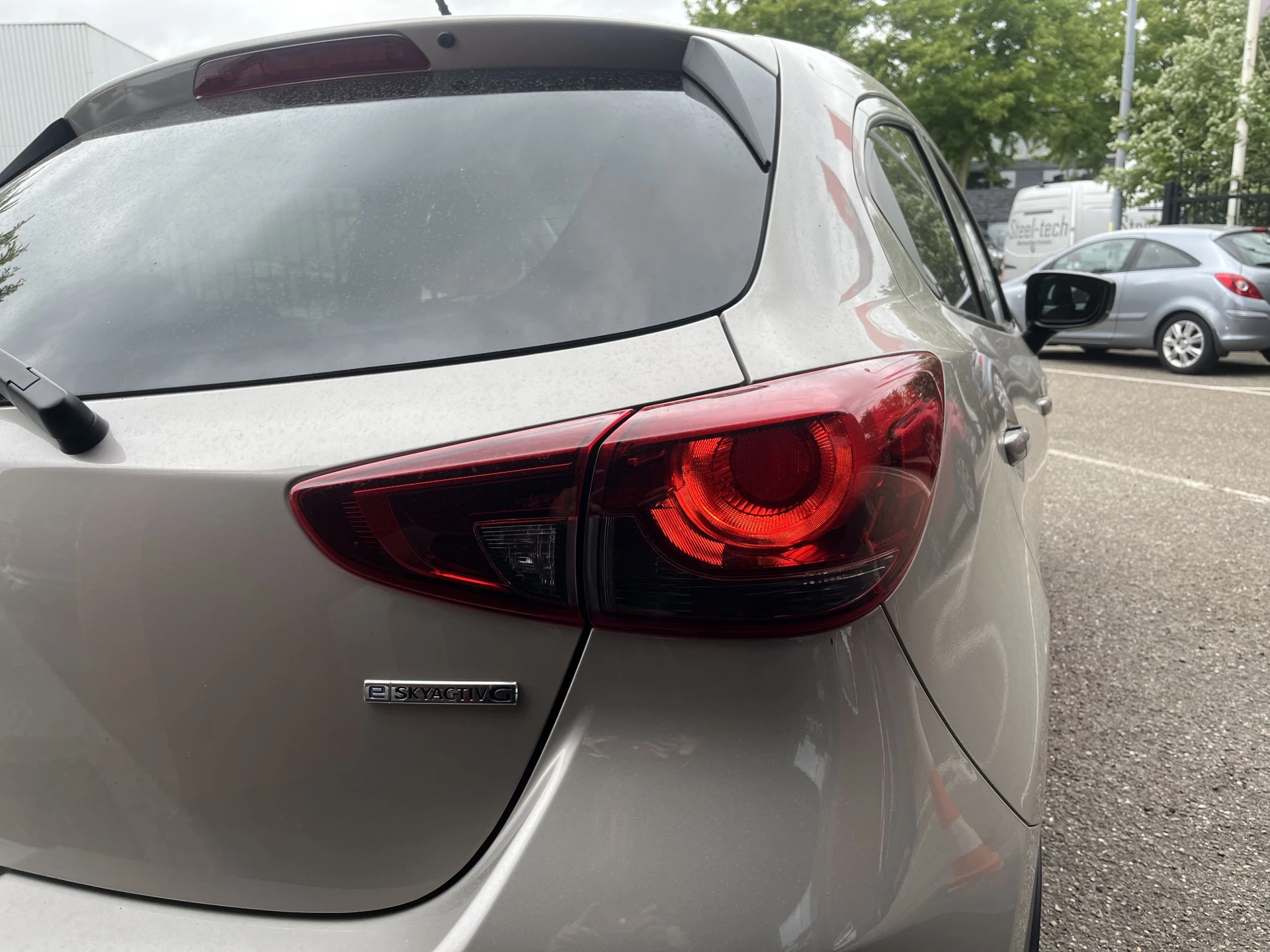 Hoofdafbeelding Mazda 2