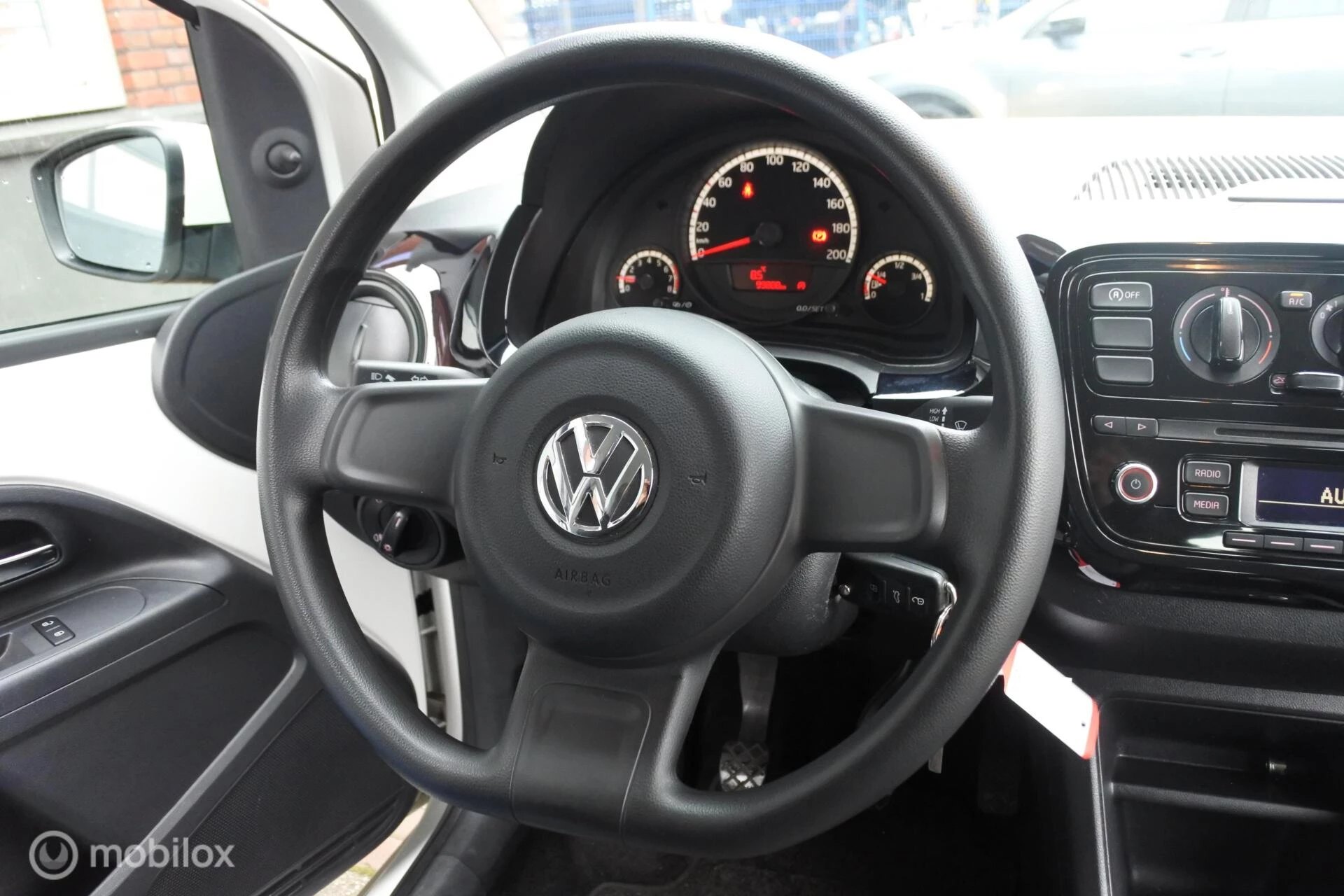 Hoofdafbeelding Volkswagen up!