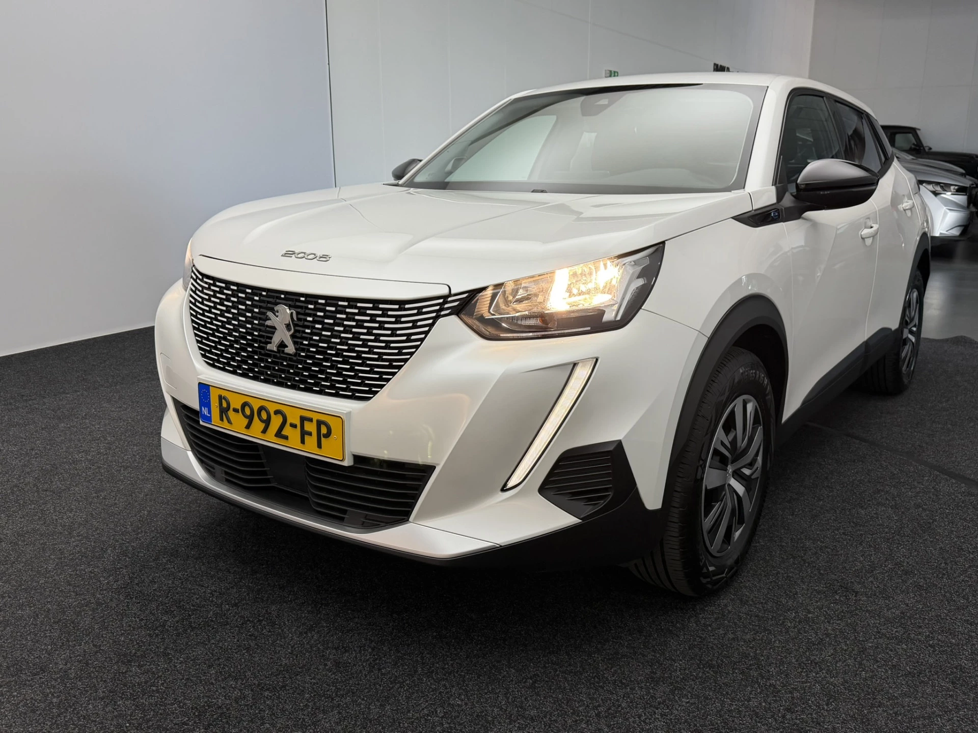 Hoofdafbeelding Peugeot e-2008