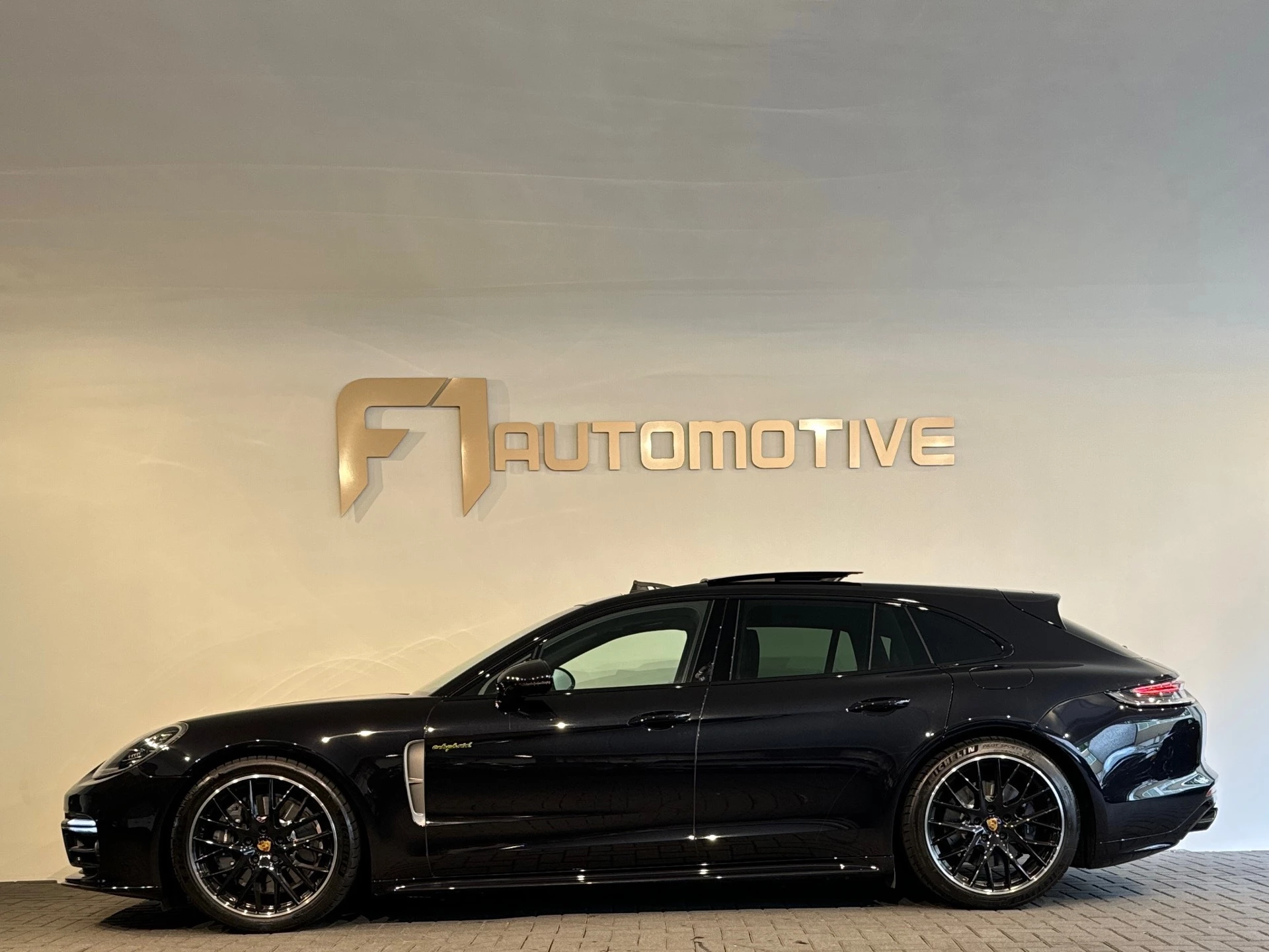 Hoofdafbeelding Porsche Panamera