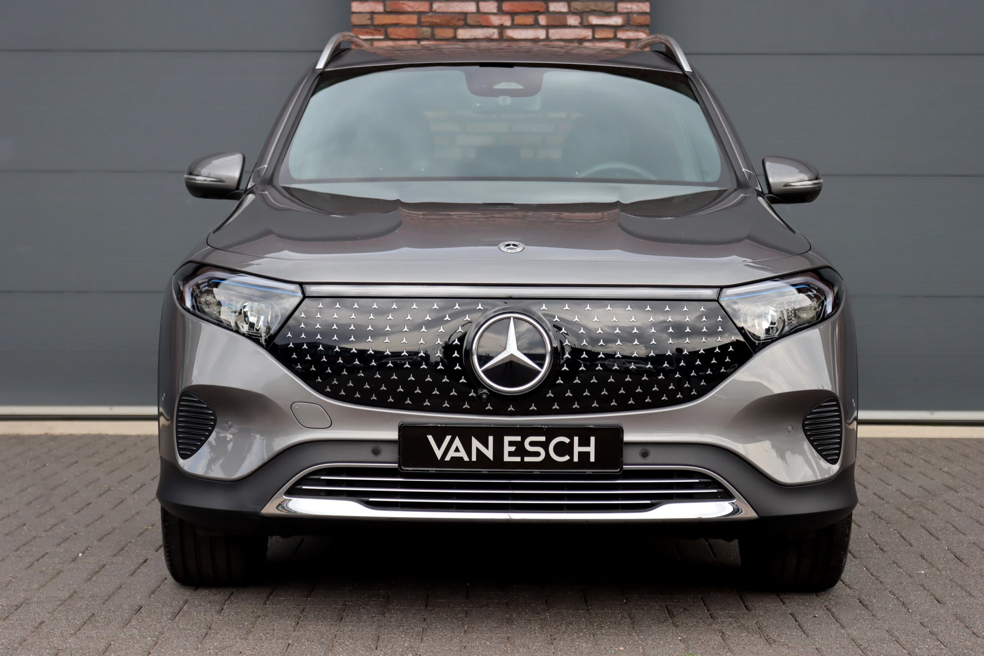 Hoofdafbeelding Mercedes-Benz EQB