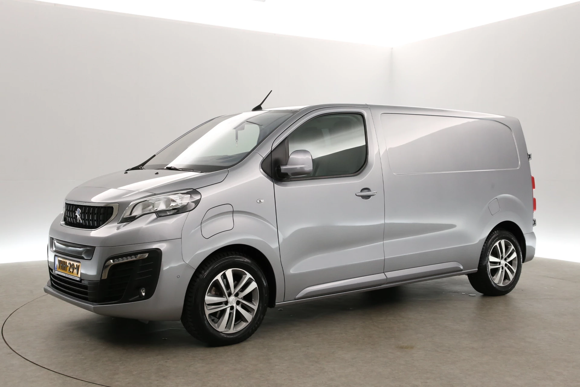 Hoofdafbeelding Peugeot e-Expert