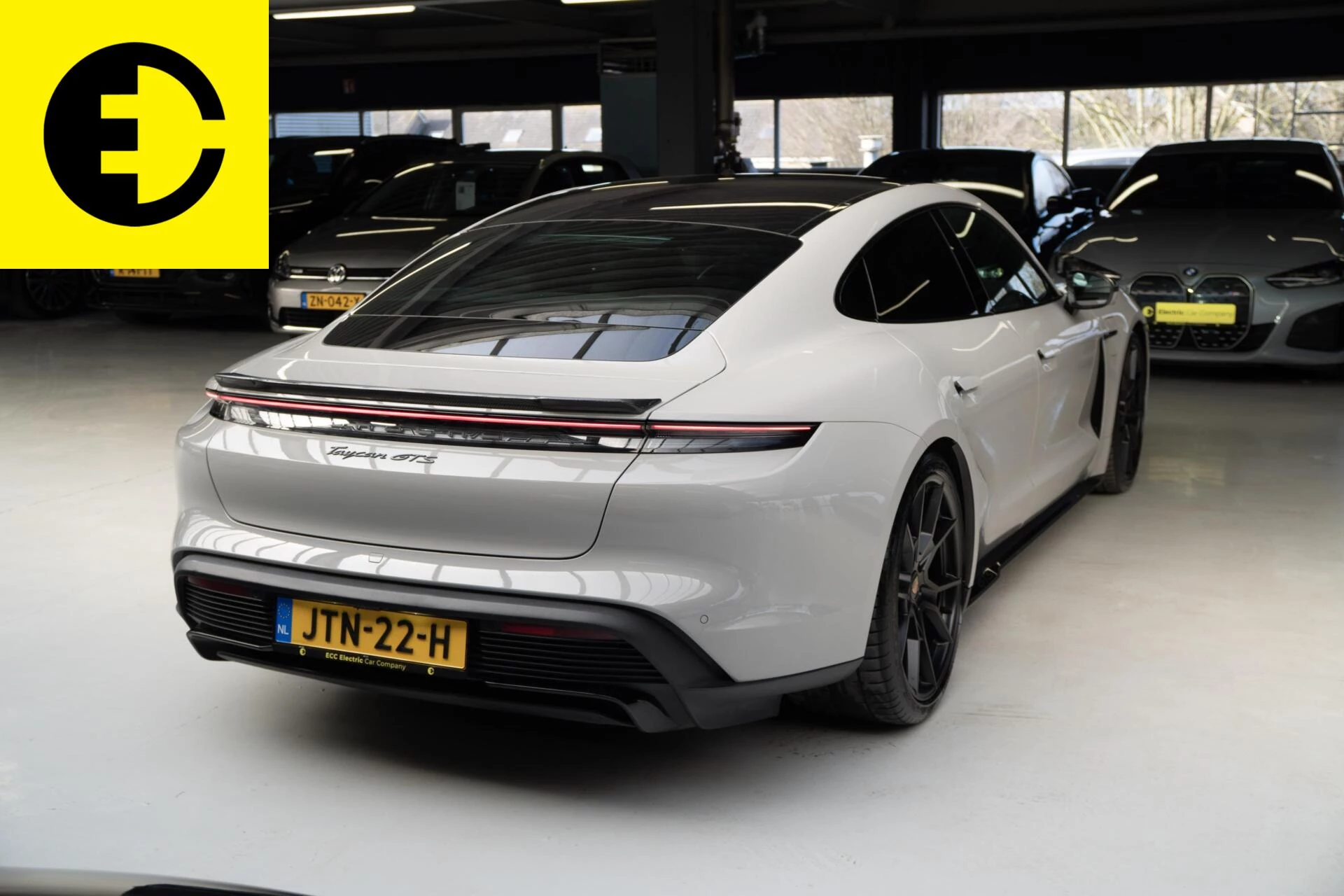 Hoofdafbeelding Porsche Taycan