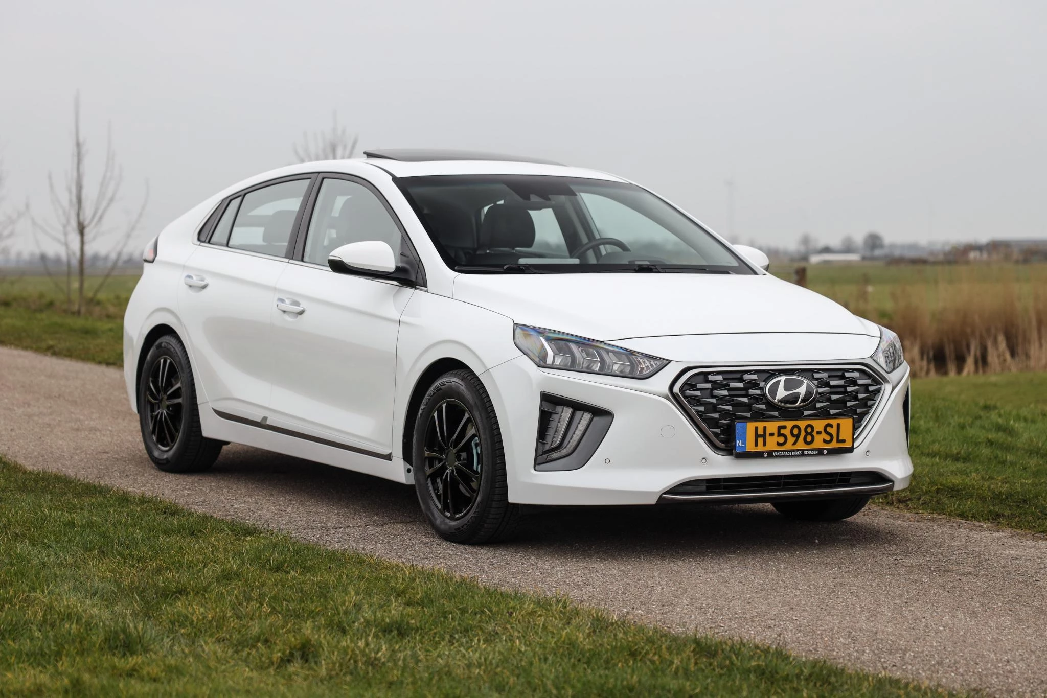 Hoofdafbeelding Hyundai IONIQ