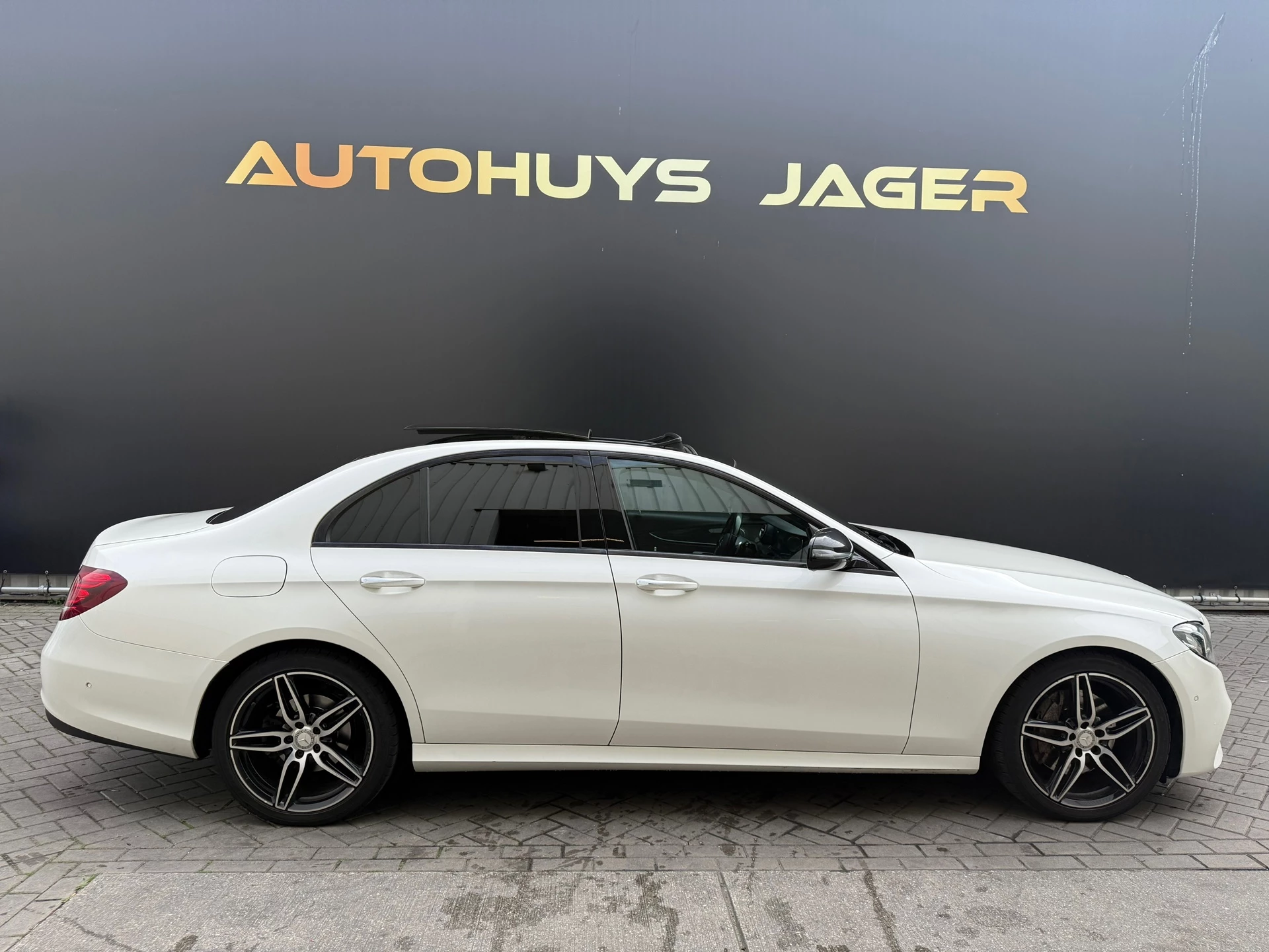 Hoofdafbeelding Mercedes-Benz E-Klasse