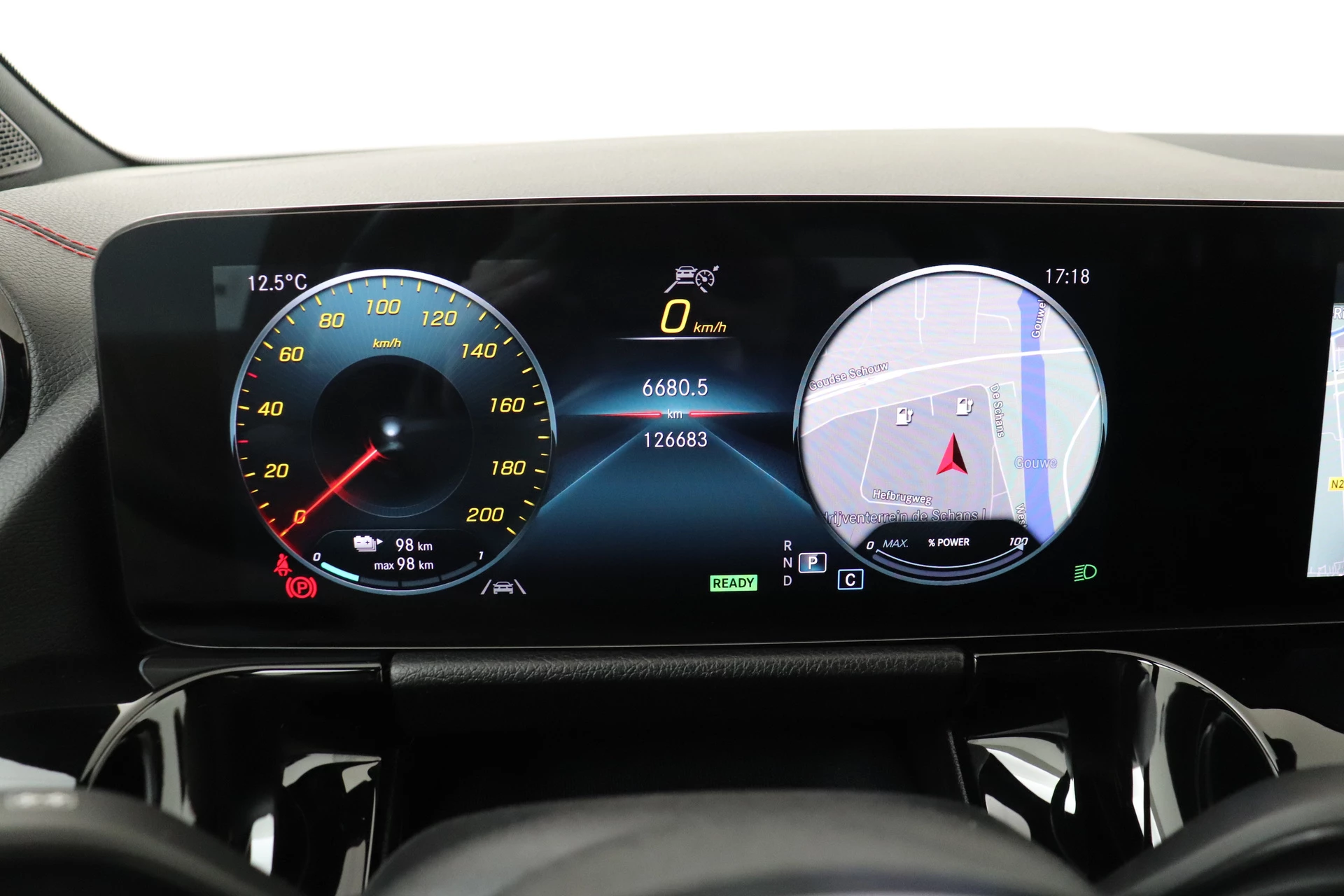 Hoofdafbeelding Mercedes-Benz EQA