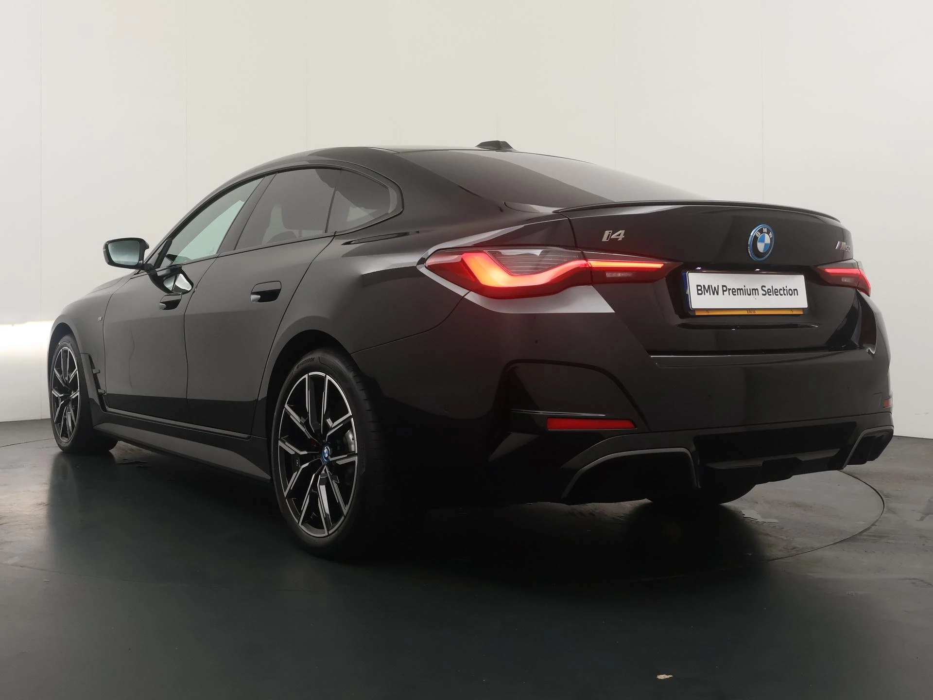 Hoofdafbeelding BMW i4