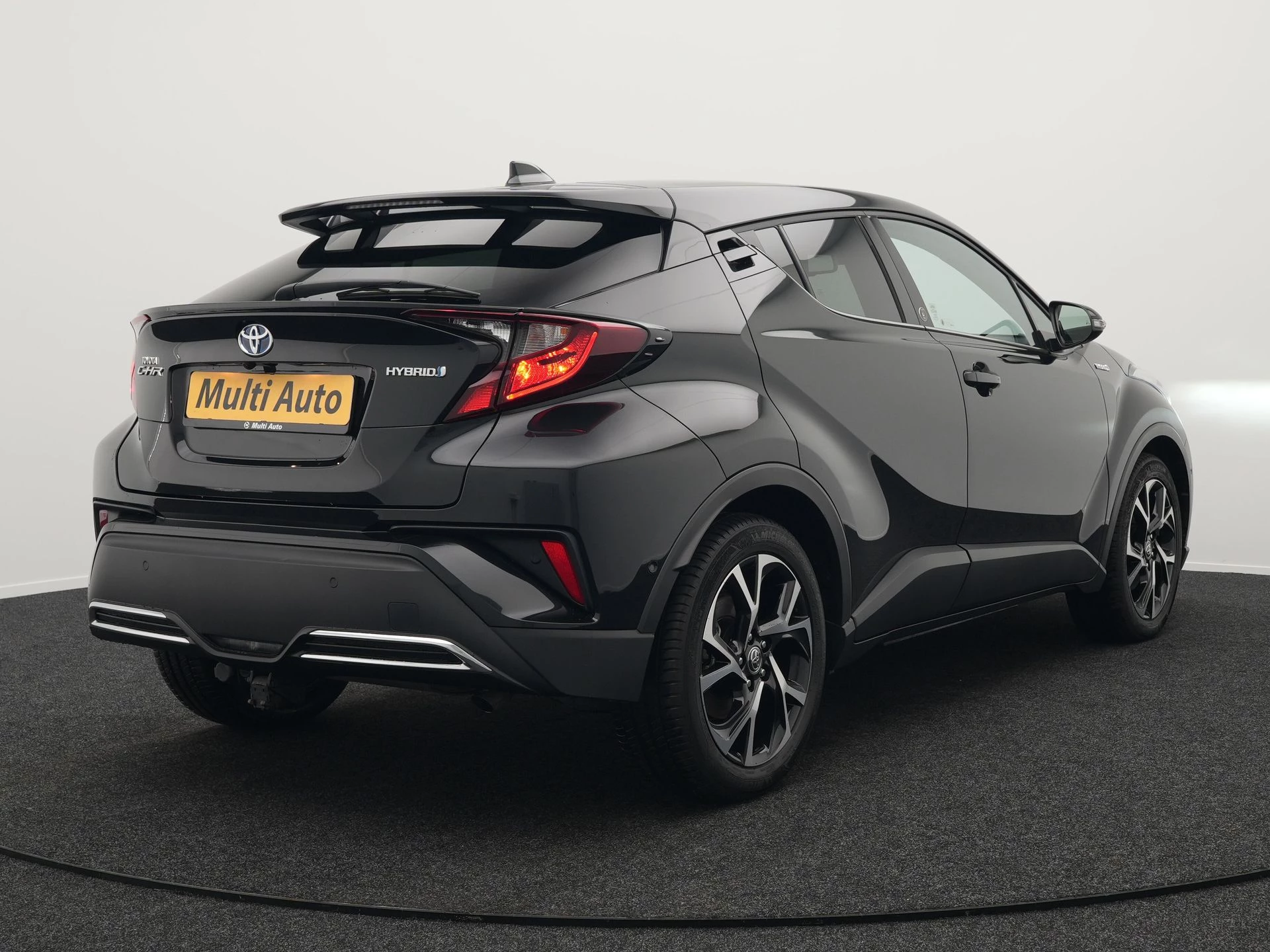 Hoofdafbeelding Toyota C-HR