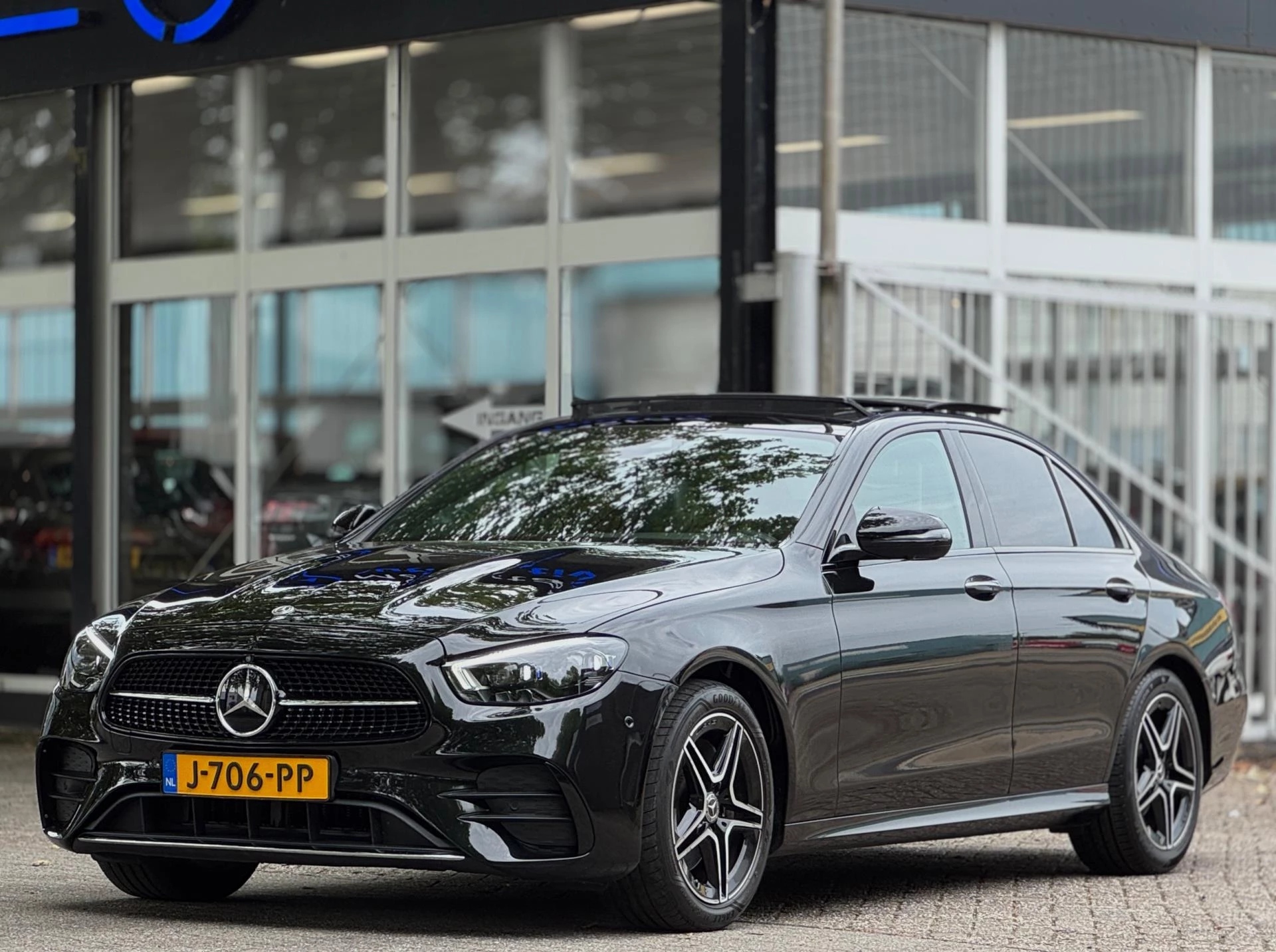 Hoofdafbeelding Mercedes-Benz E-Klasse
