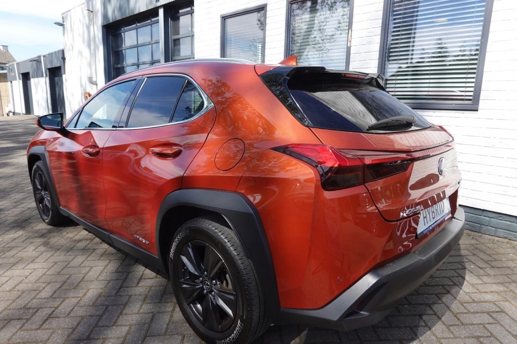 Hoofdafbeelding Lexus UX