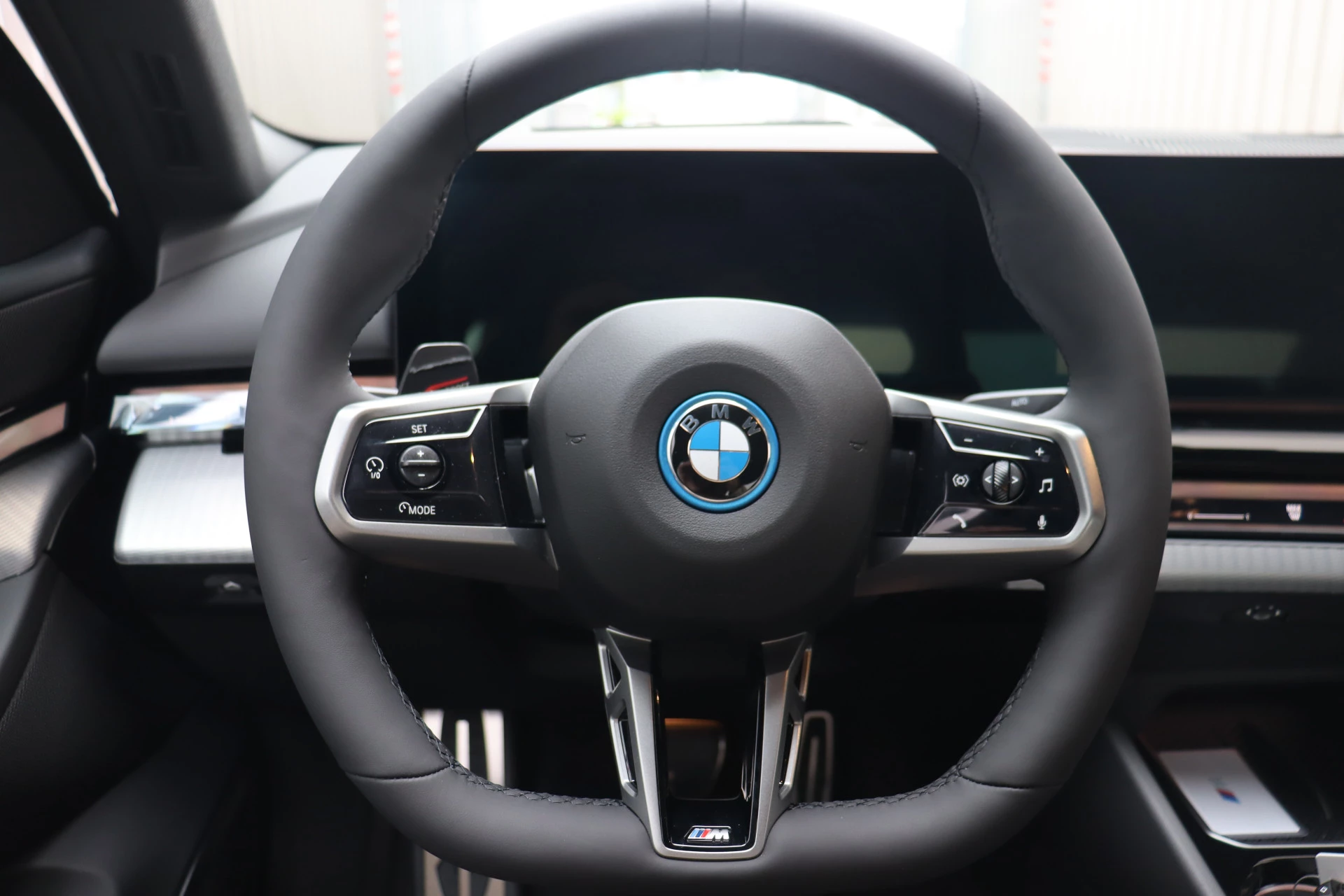 Hoofdafbeelding BMW i5