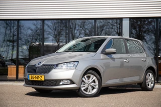 Hoofdafbeelding Škoda Fabia Škoda Fabia 1.0 TSI 110pk Ambition DSG | Navi by App | Stoelverw. | Camera | Clima