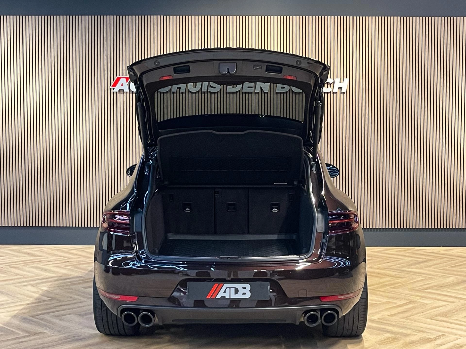 Hoofdafbeelding Porsche Macan