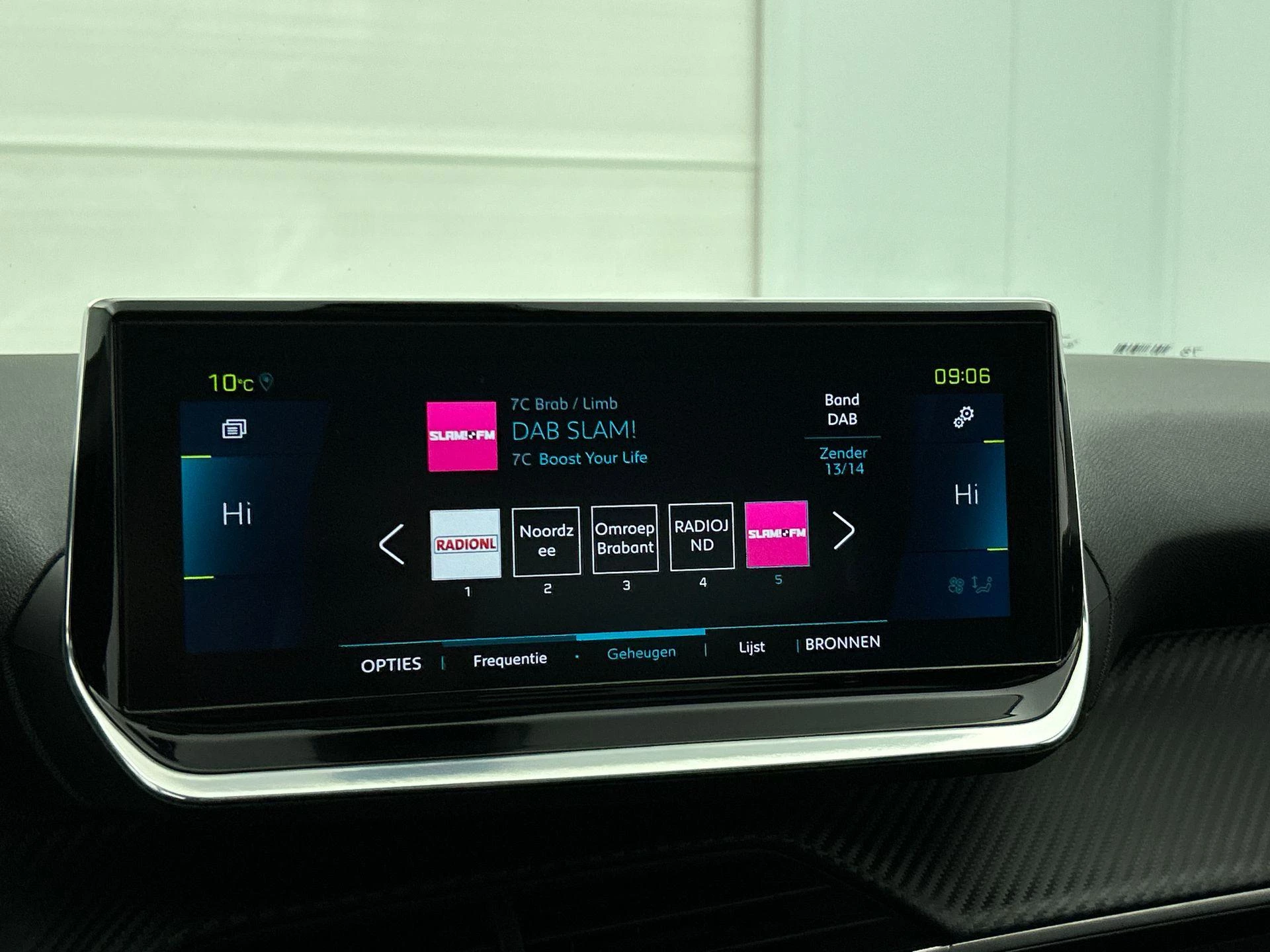 Hoofdafbeelding Peugeot e-208