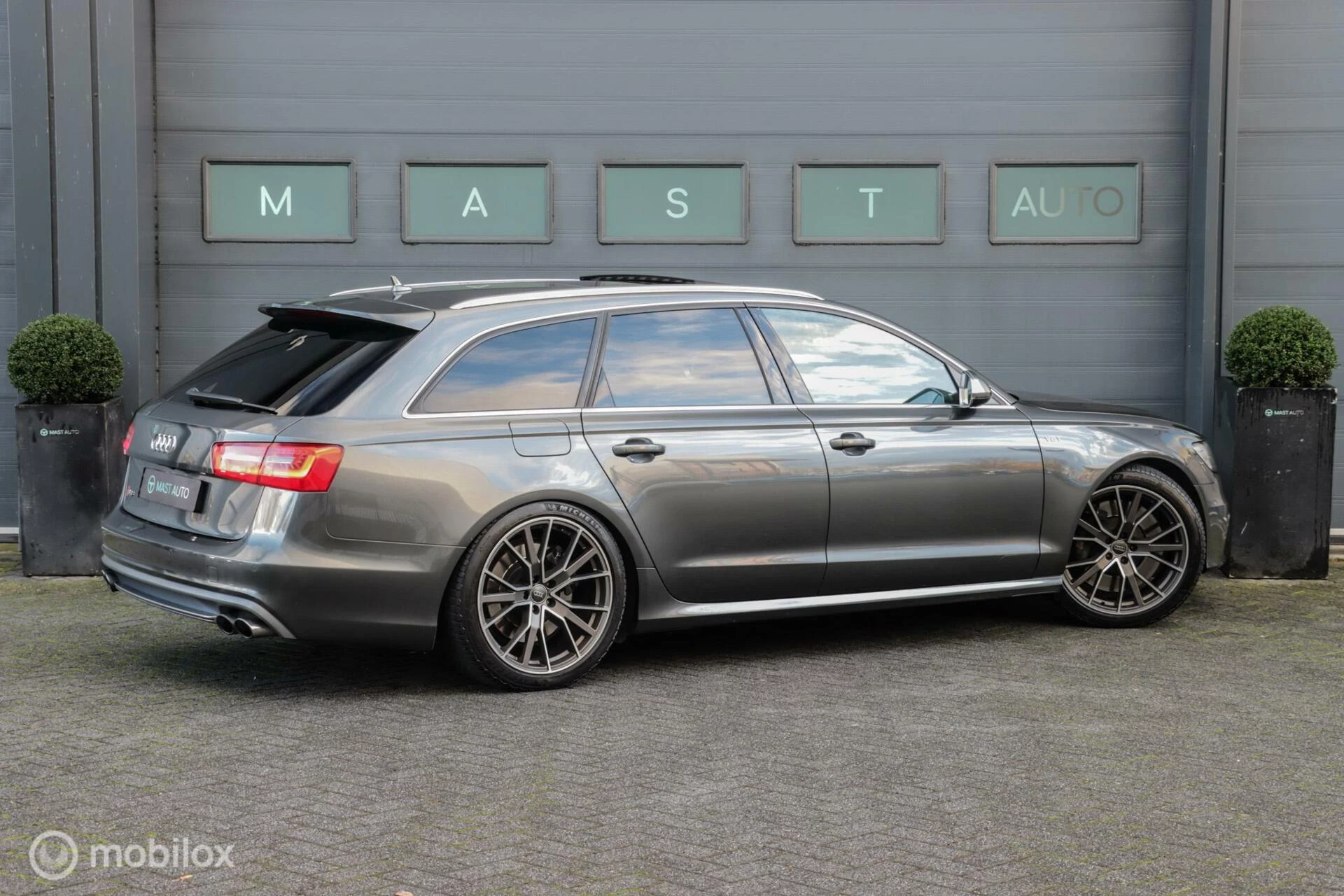 Hoofdafbeelding Audi S6