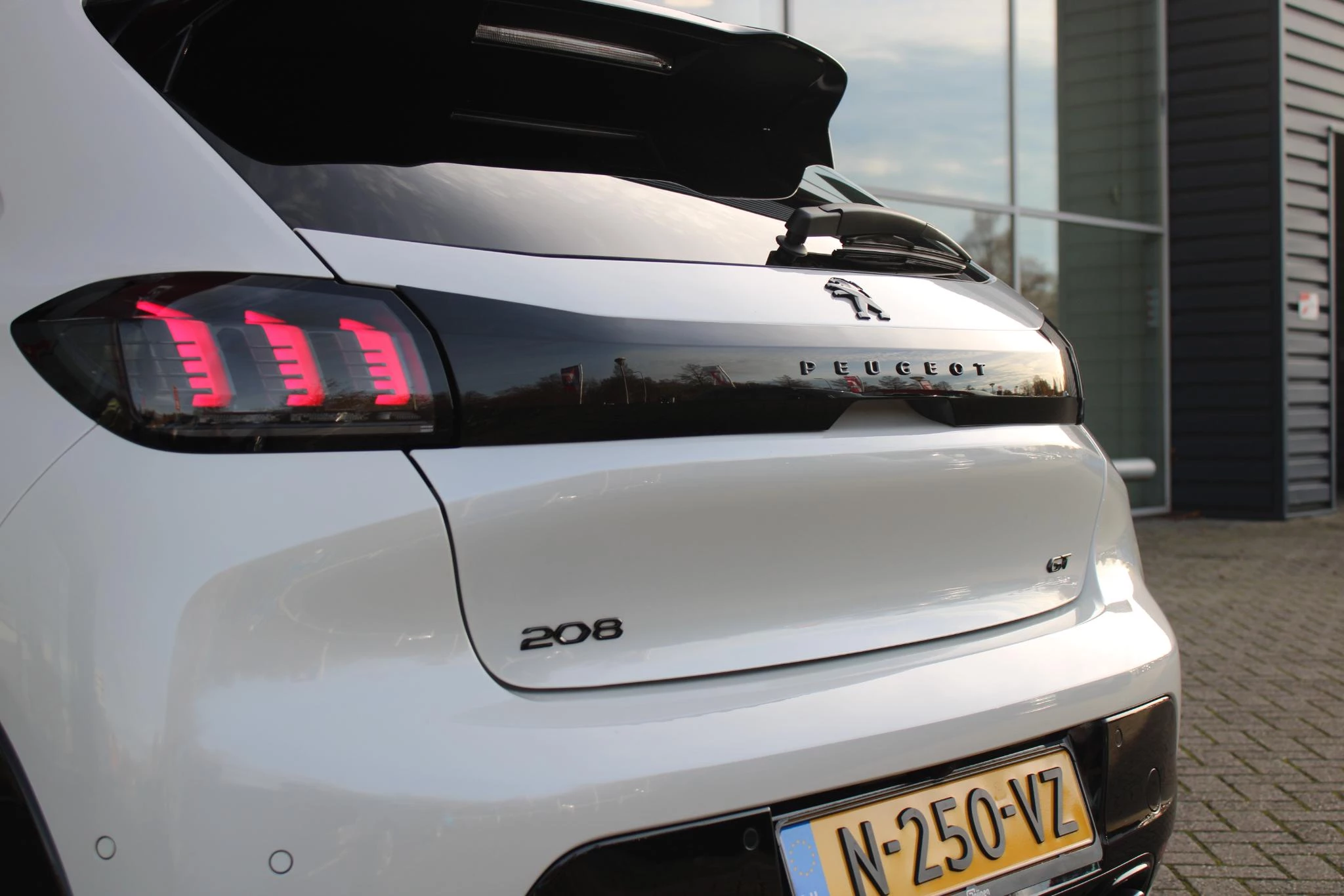 Hoofdafbeelding Peugeot 208