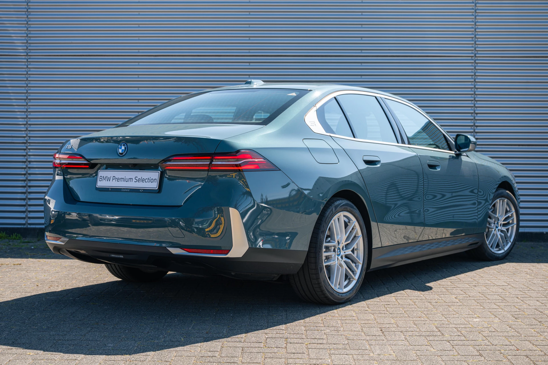 Hoofdafbeelding BMW i5