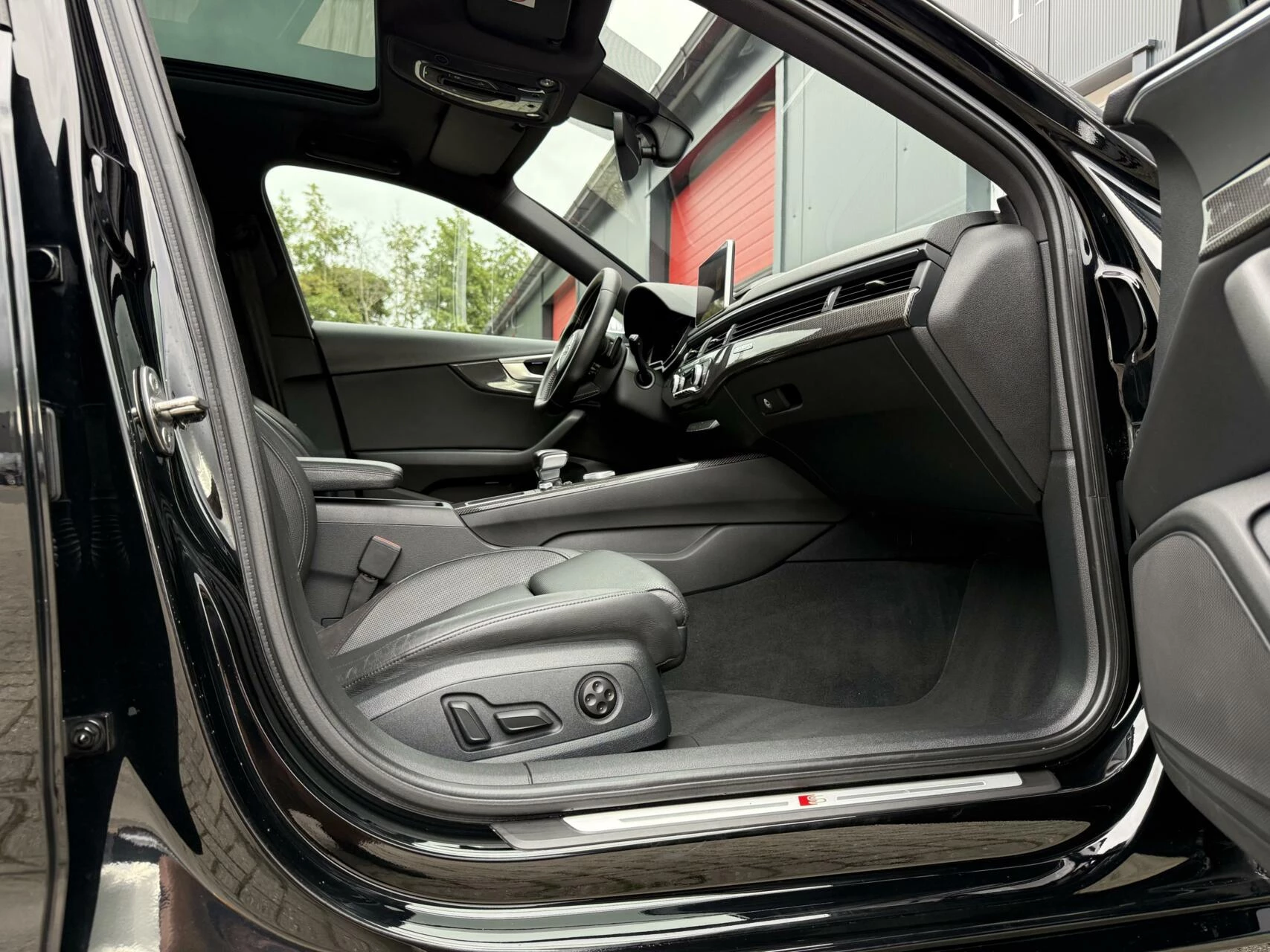 Hoofdafbeelding Audi S4