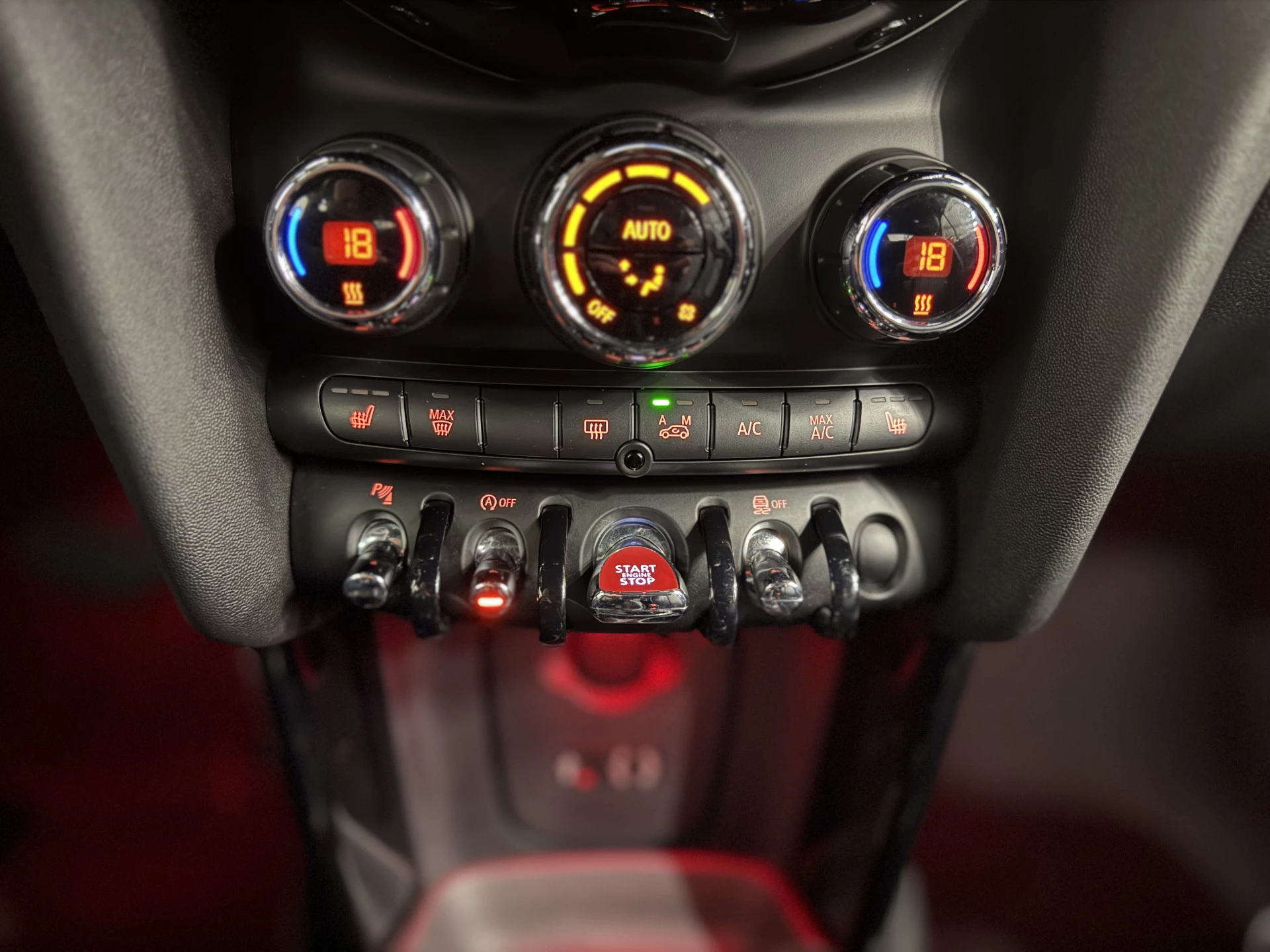 Hoofdafbeelding MINI Cooper Cabrio