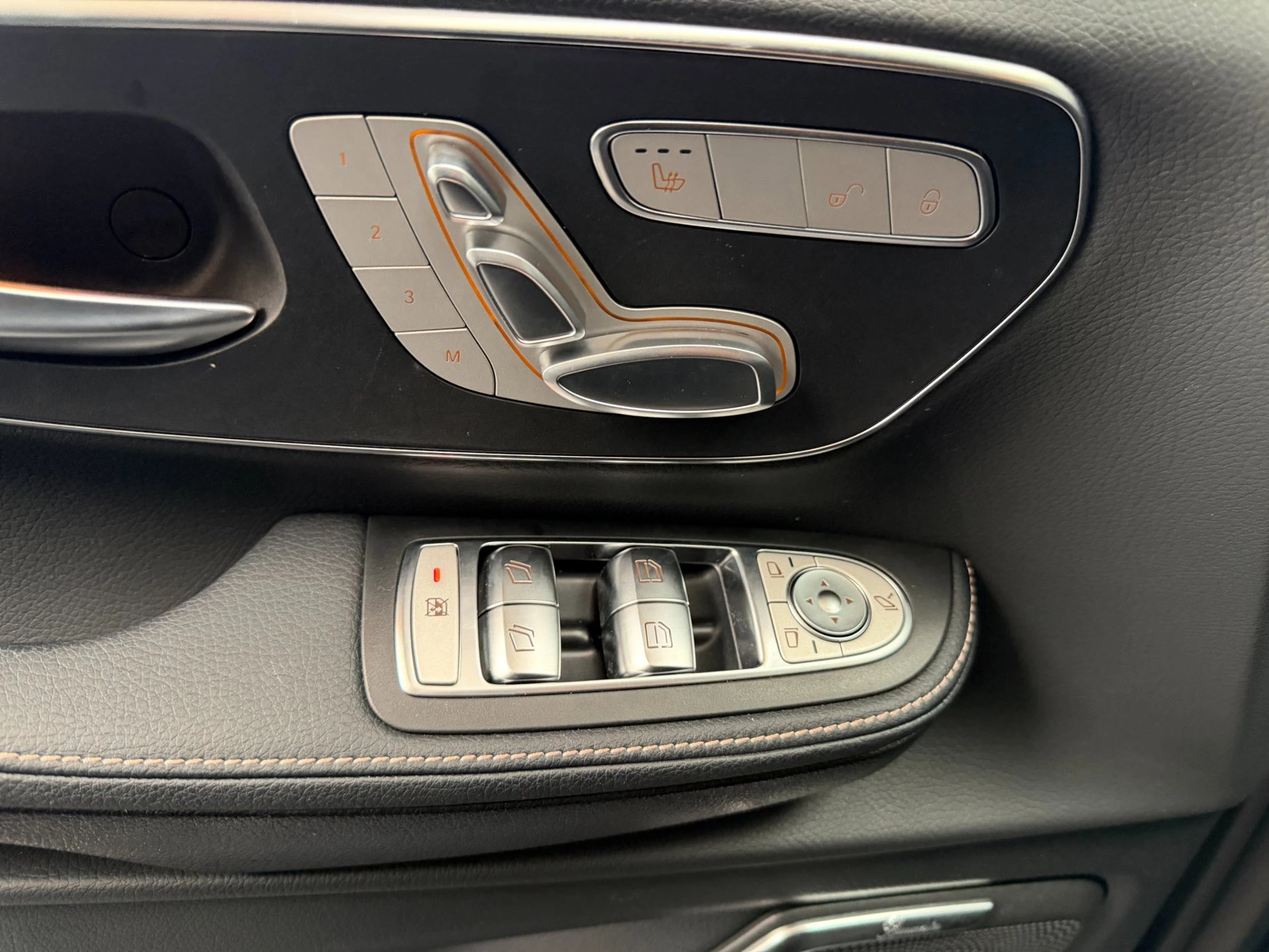 Hoofdafbeelding Mercedes-Benz EQV
