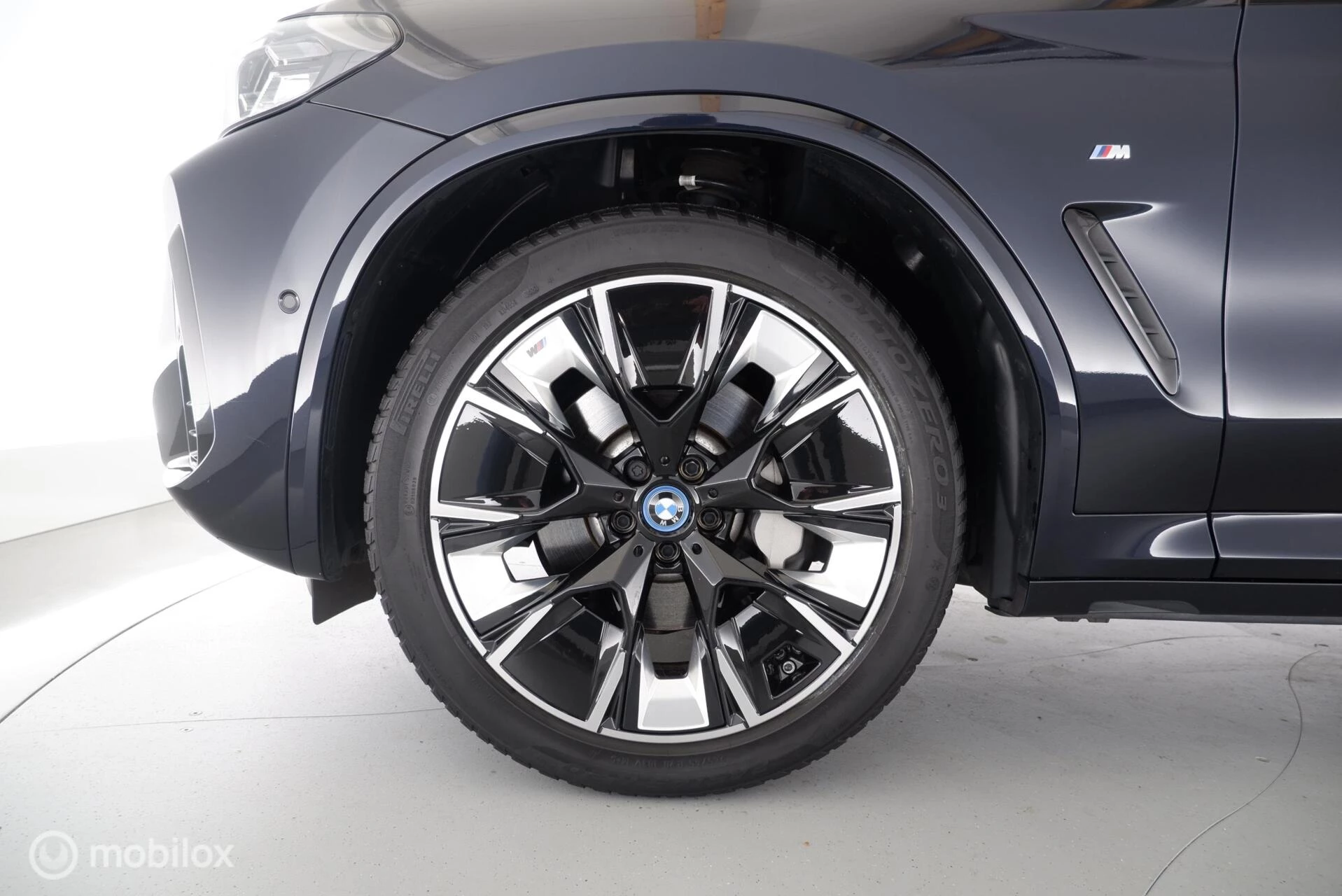 Hoofdafbeelding BMW iX3