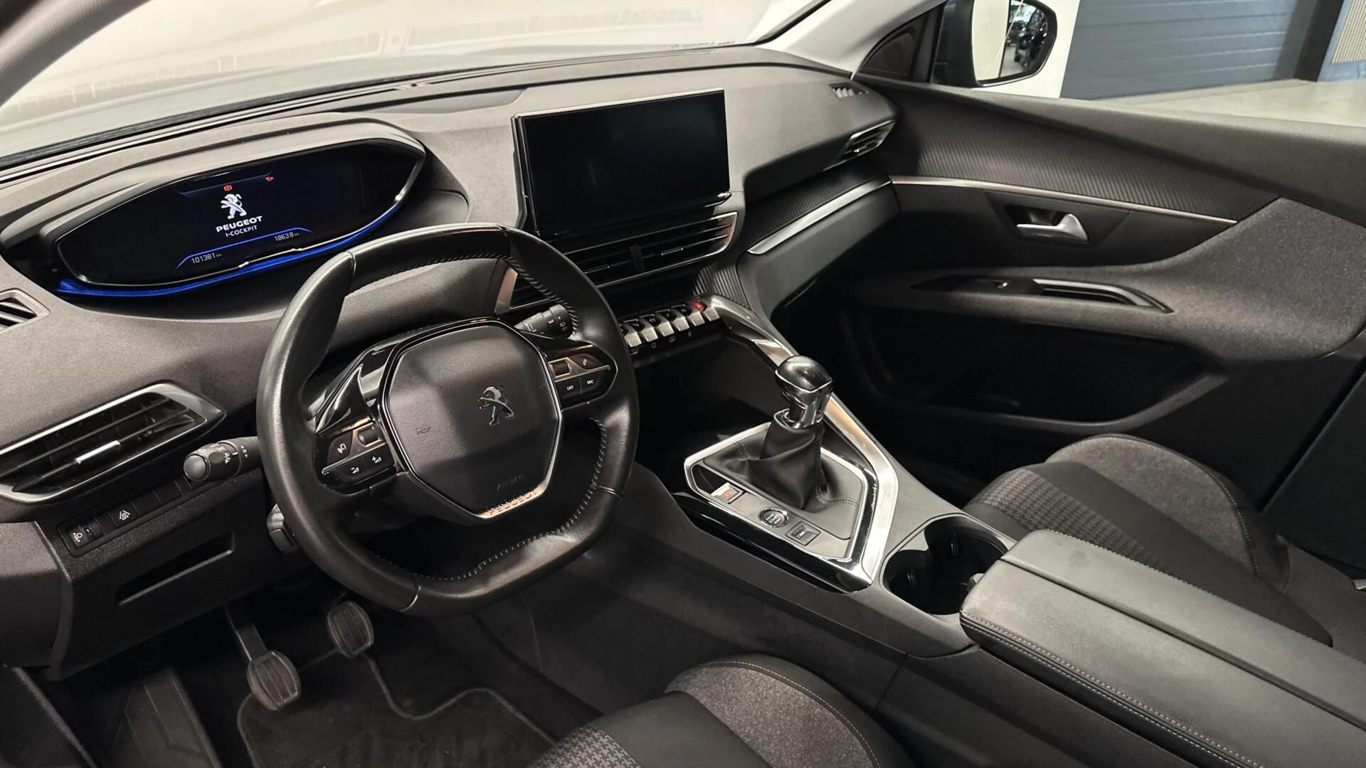 Hoofdafbeelding Peugeot 5008