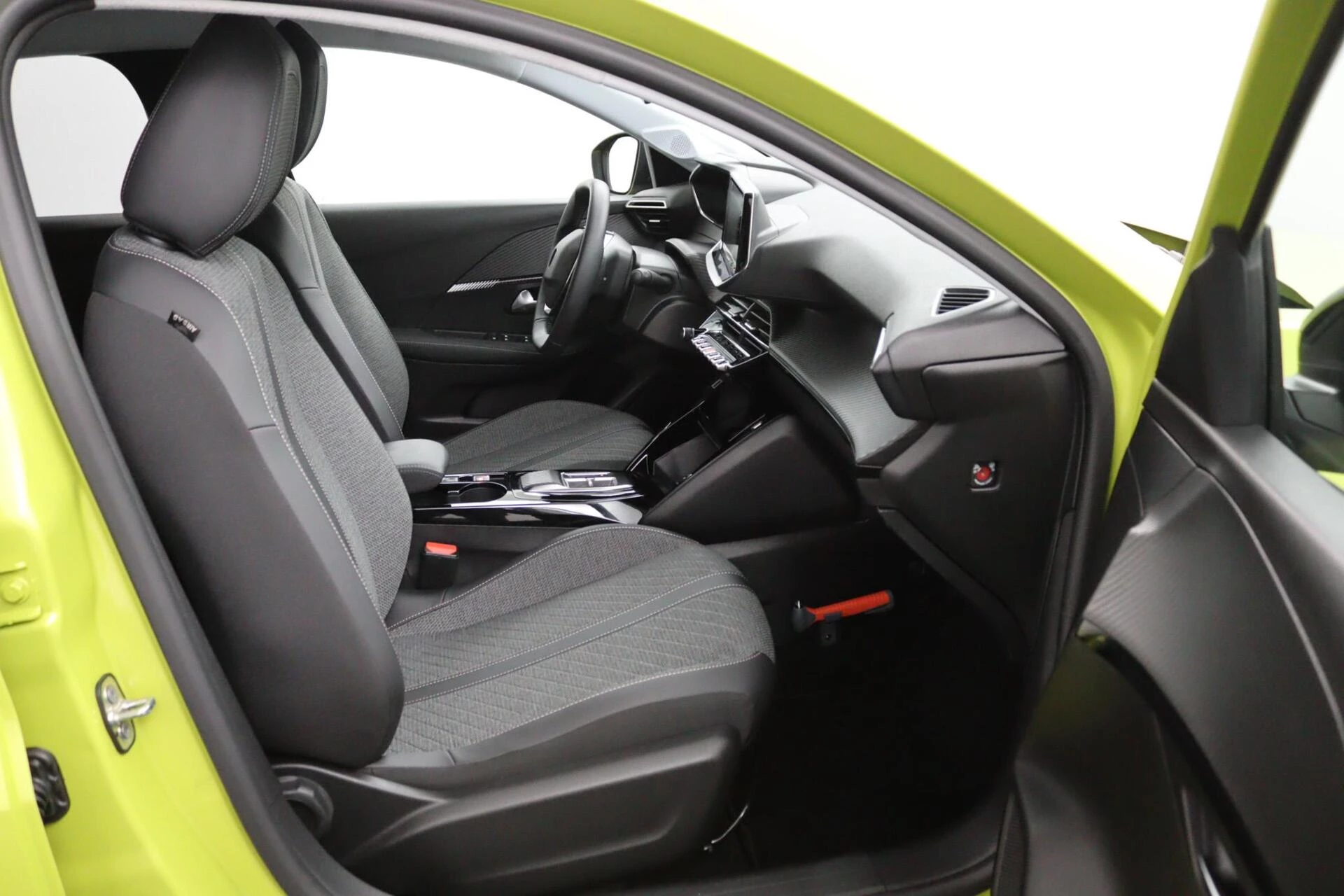 Hoofdafbeelding Peugeot e-208