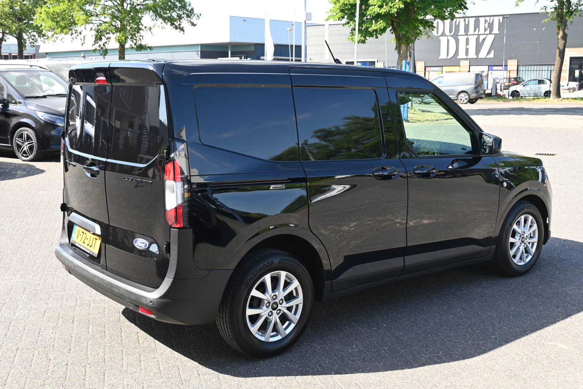 Hoofdafbeelding Ford Transit Courier