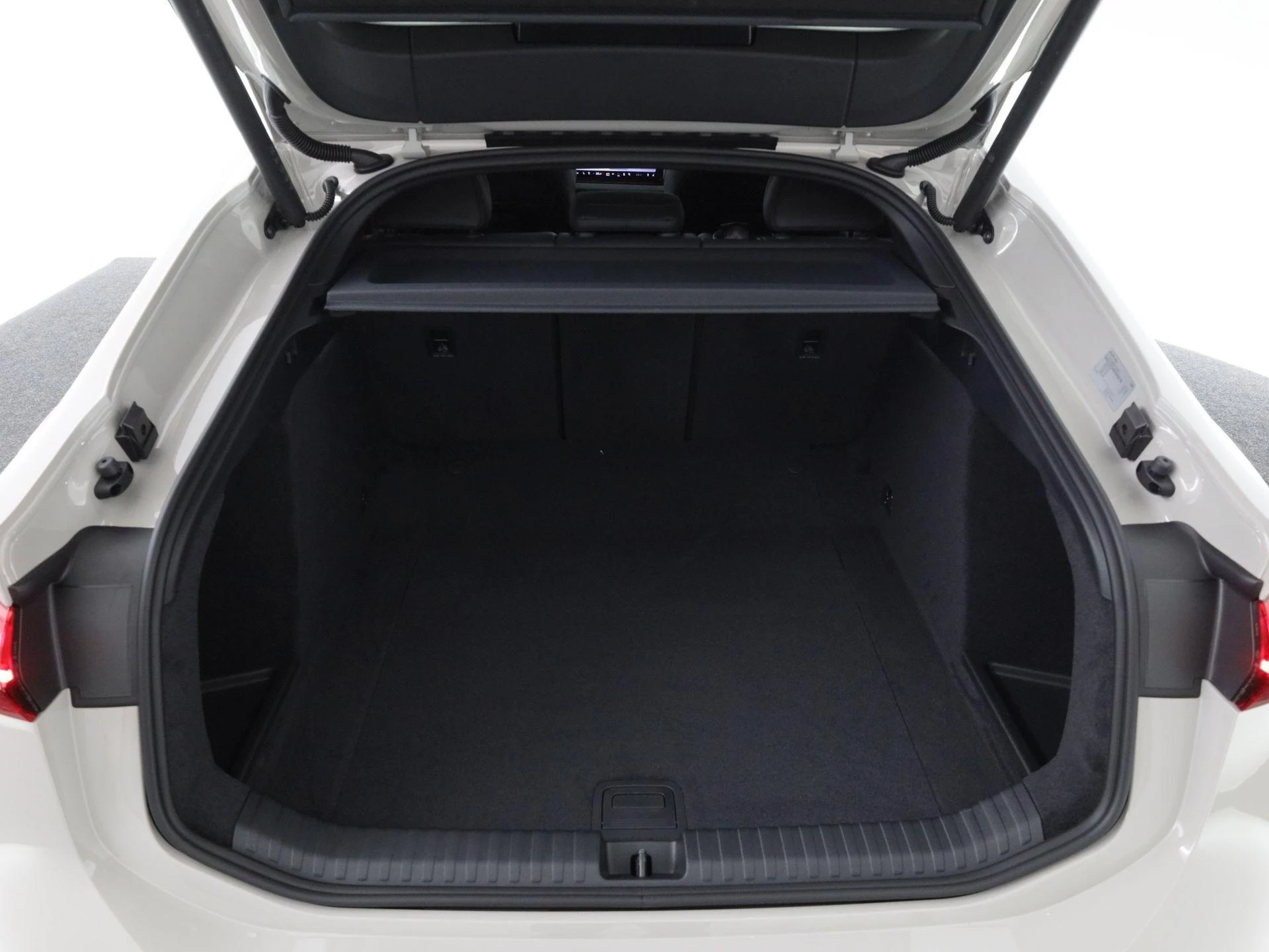 Hoofdafbeelding Audi S6
