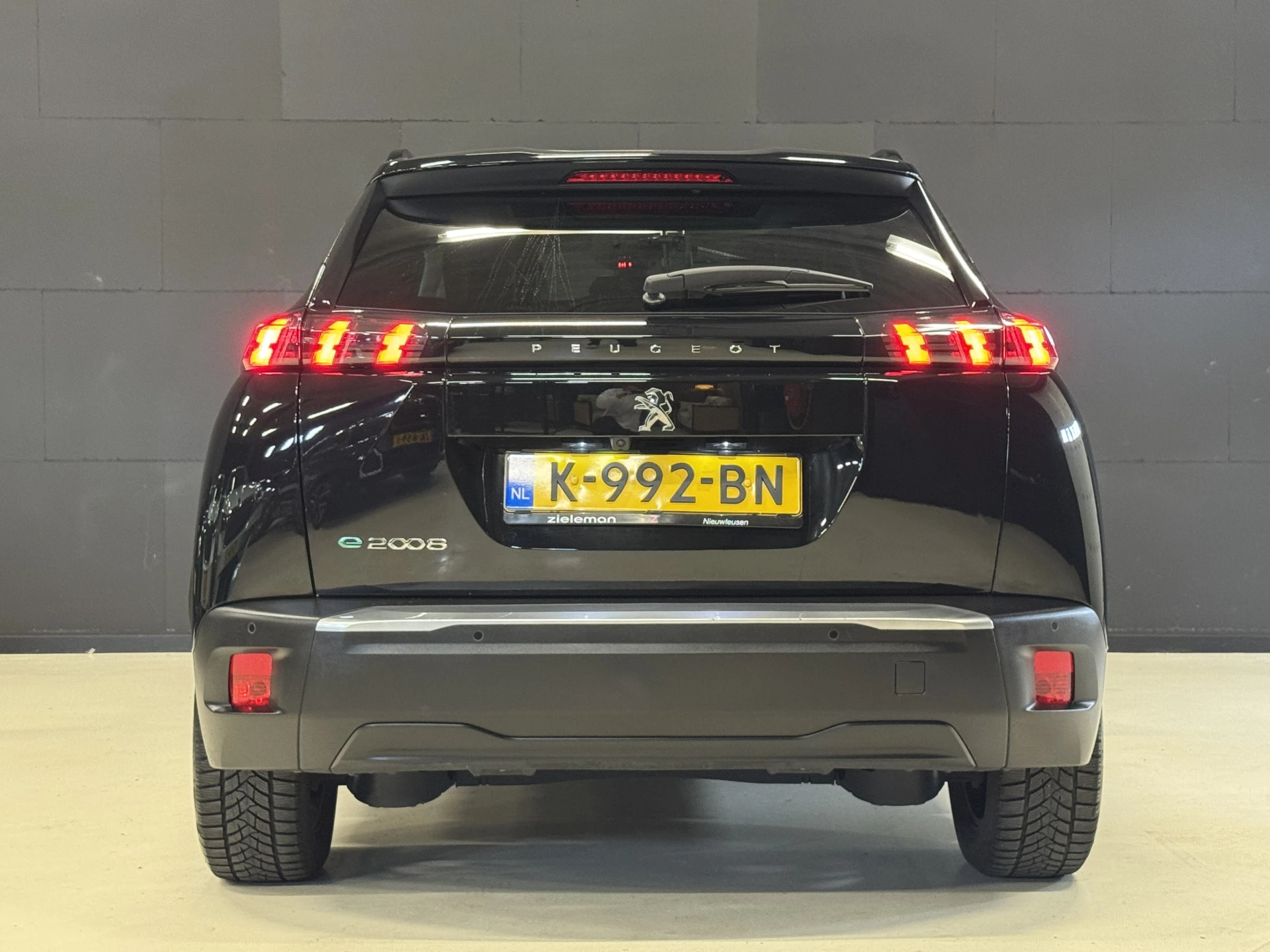 Hoofdafbeelding Peugeot e-2008