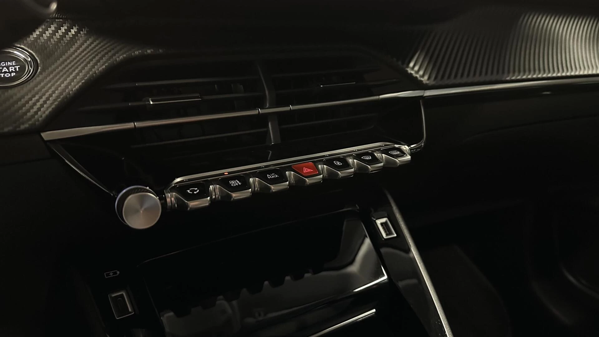 Hoofdafbeelding Peugeot e-208