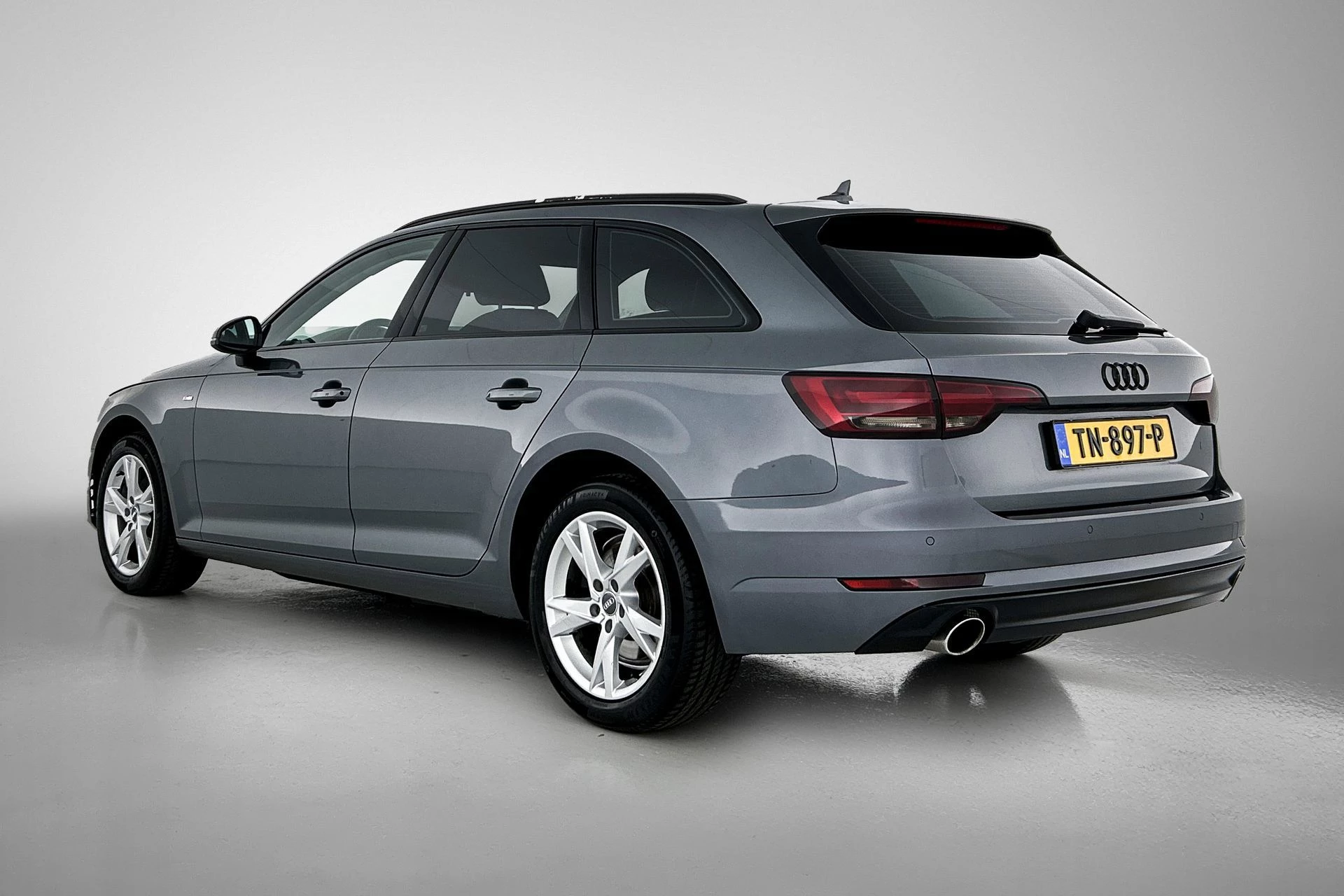 Hoofdafbeelding Audi A4