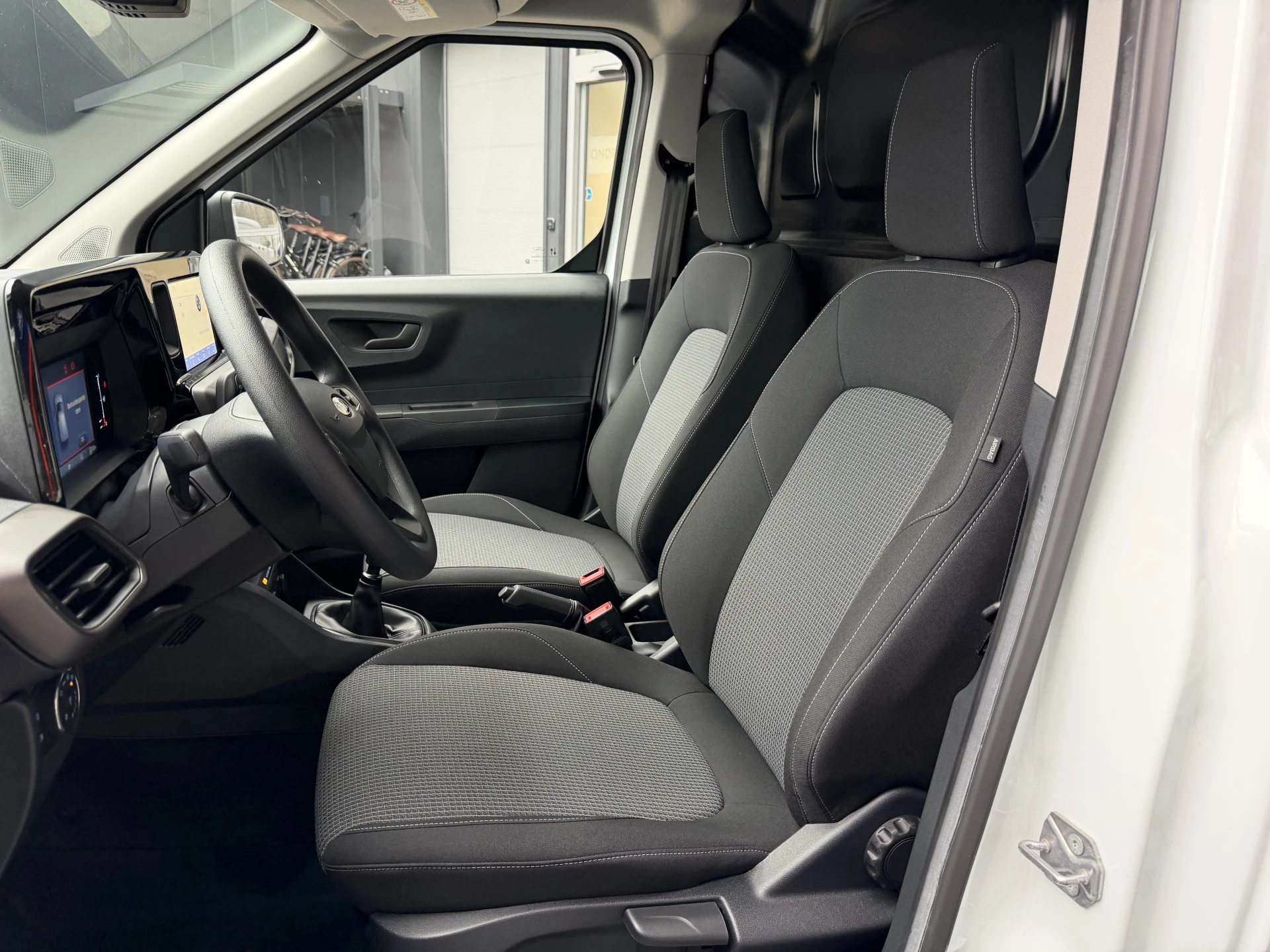 Hoofdafbeelding Ford Transit Courier