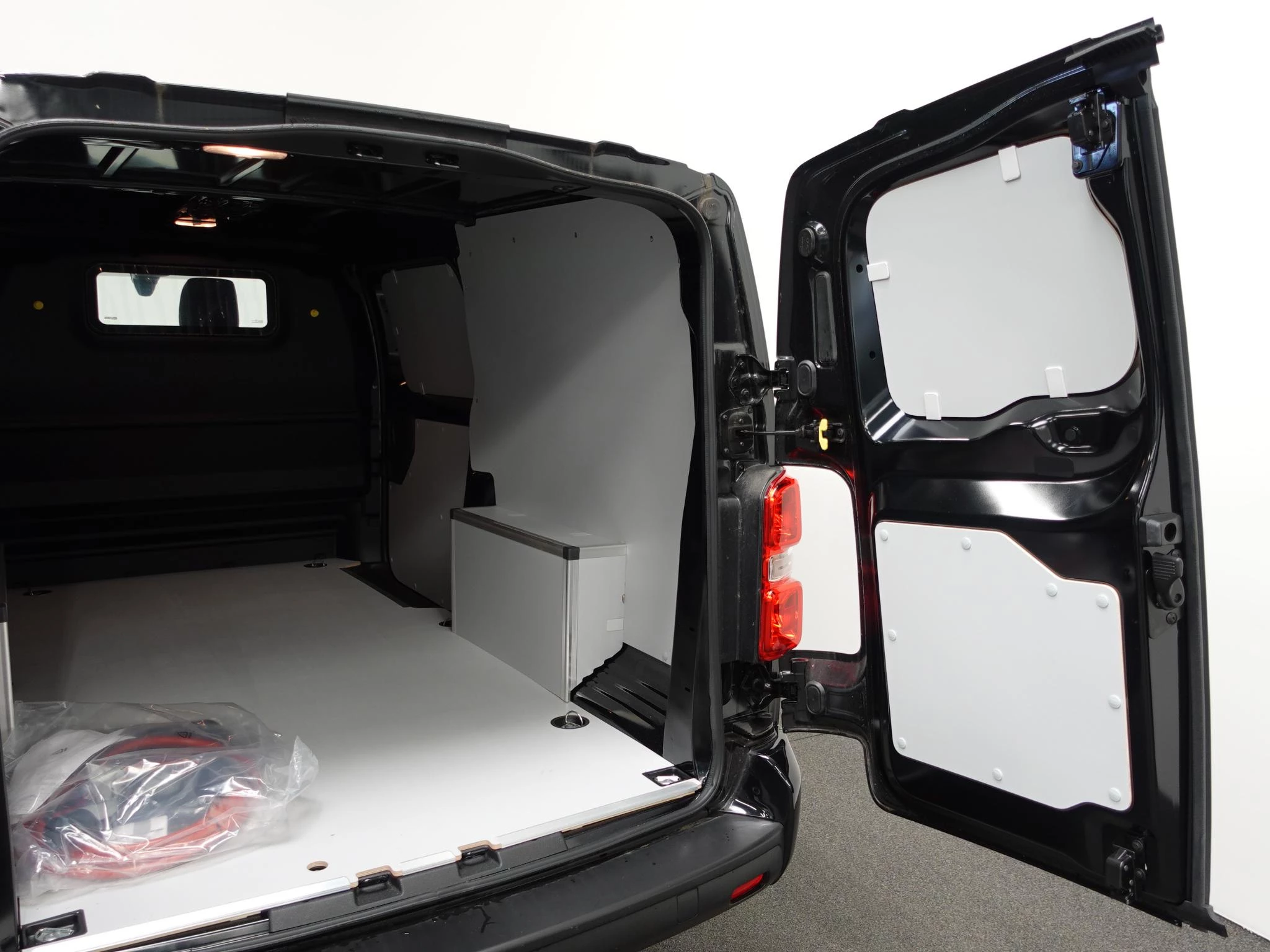 Hoofdafbeelding Peugeot e-Expert