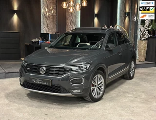 Hoofdafbeelding Volkswagen T-Roc Volkswagen T-Roc 1.5 TSI R-Line|PANO|BOMVOL