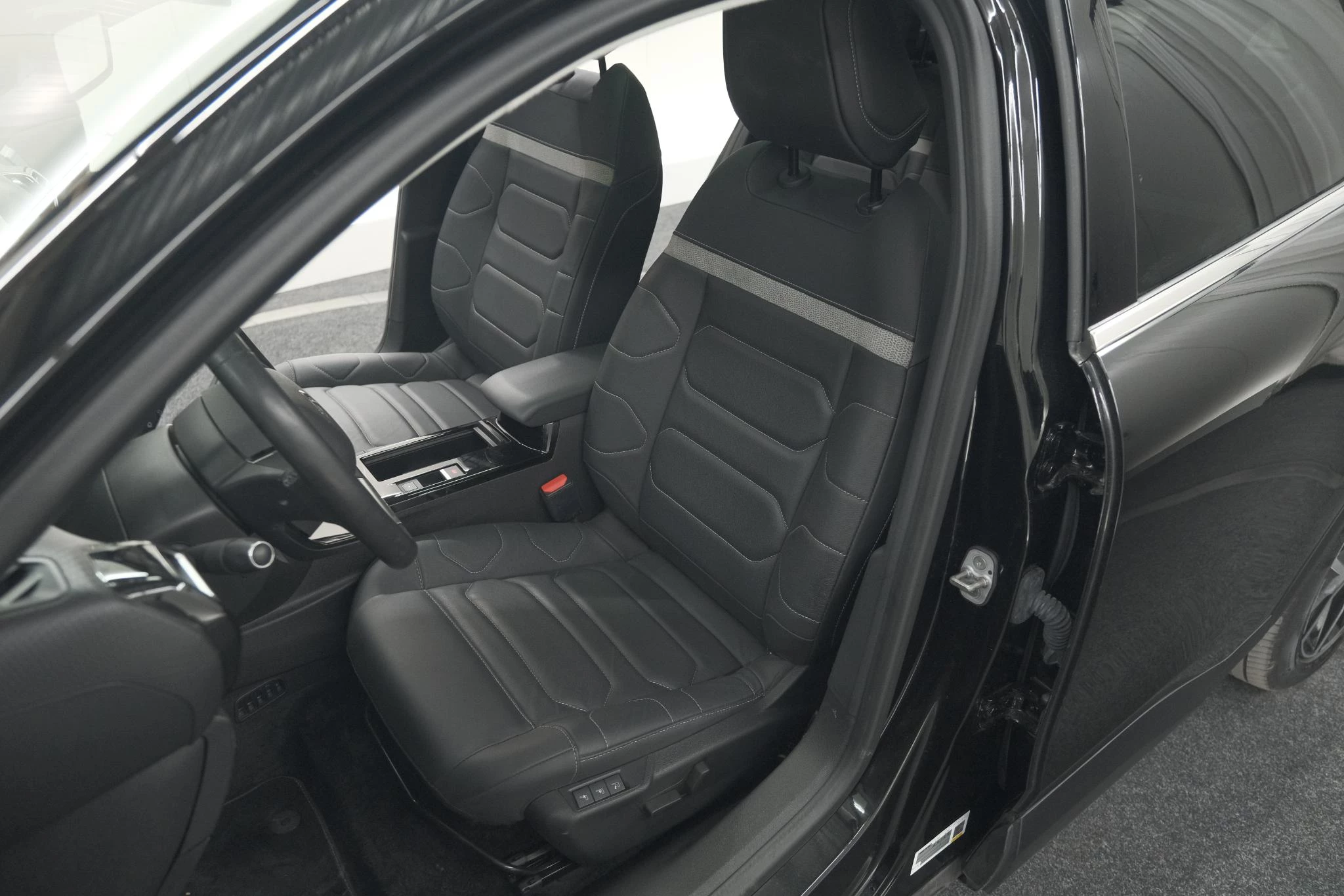 Hoofdafbeelding Citroën ë-C4