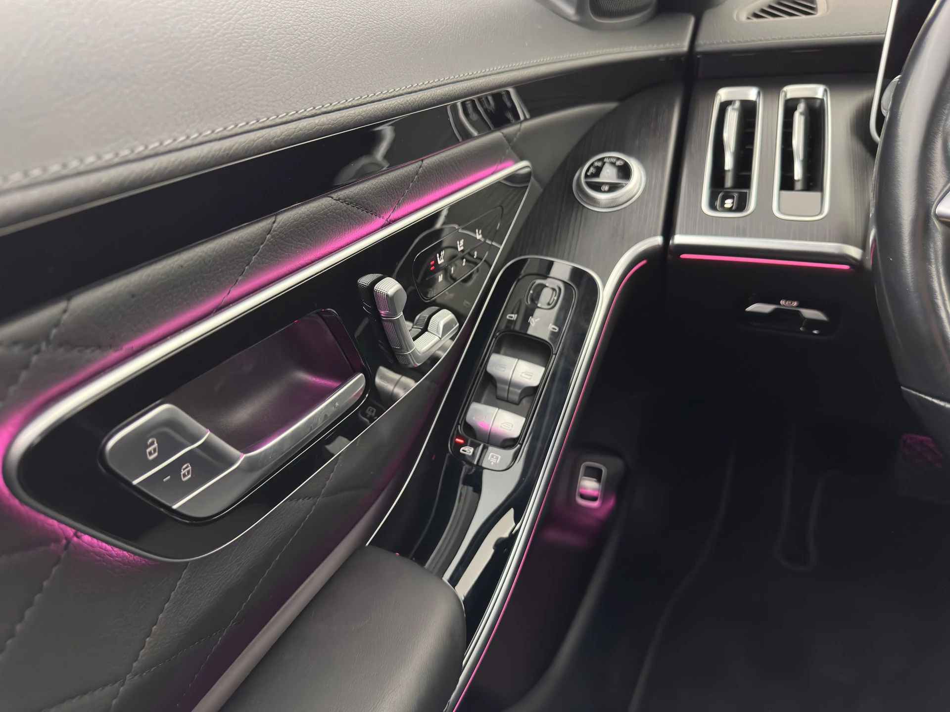 Hoofdafbeelding Mercedes-Benz S-Klasse