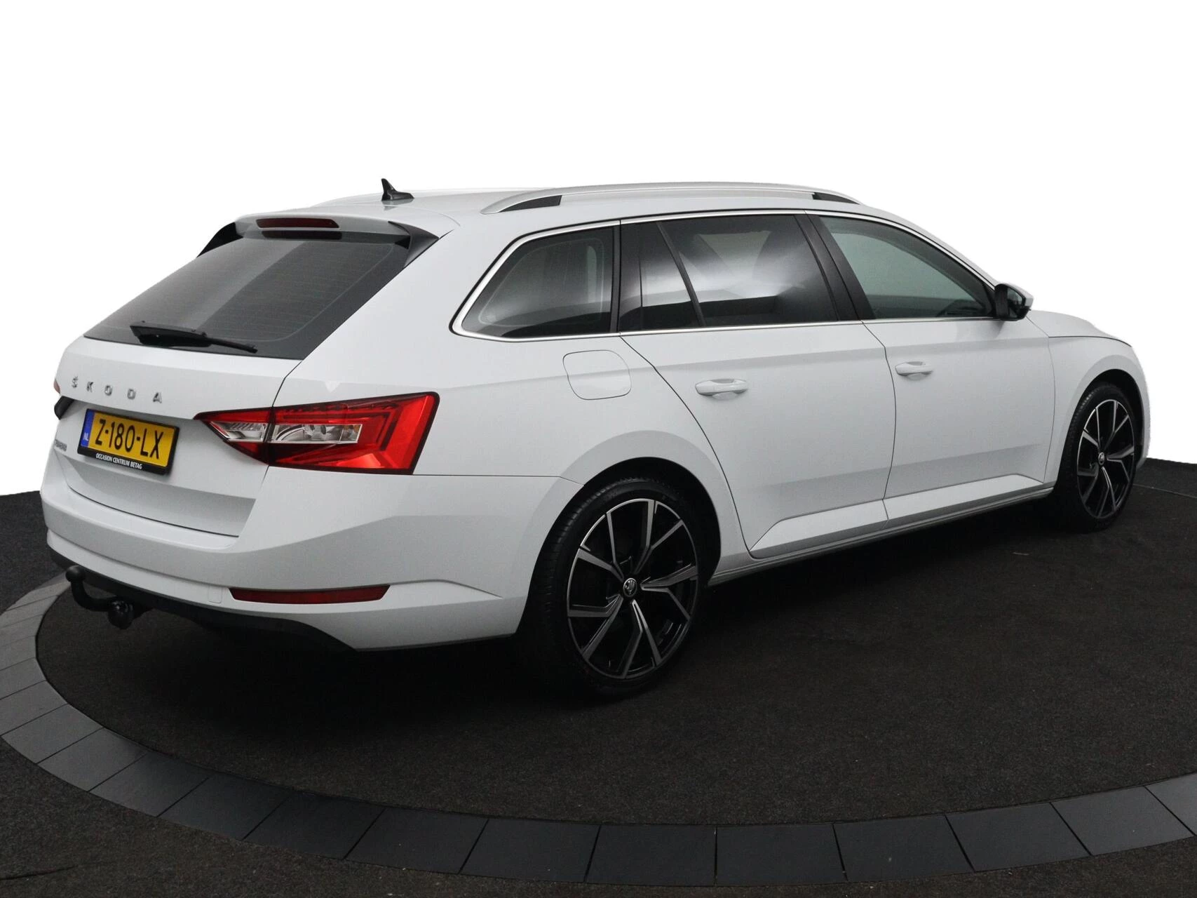 Hoofdafbeelding Škoda Superb