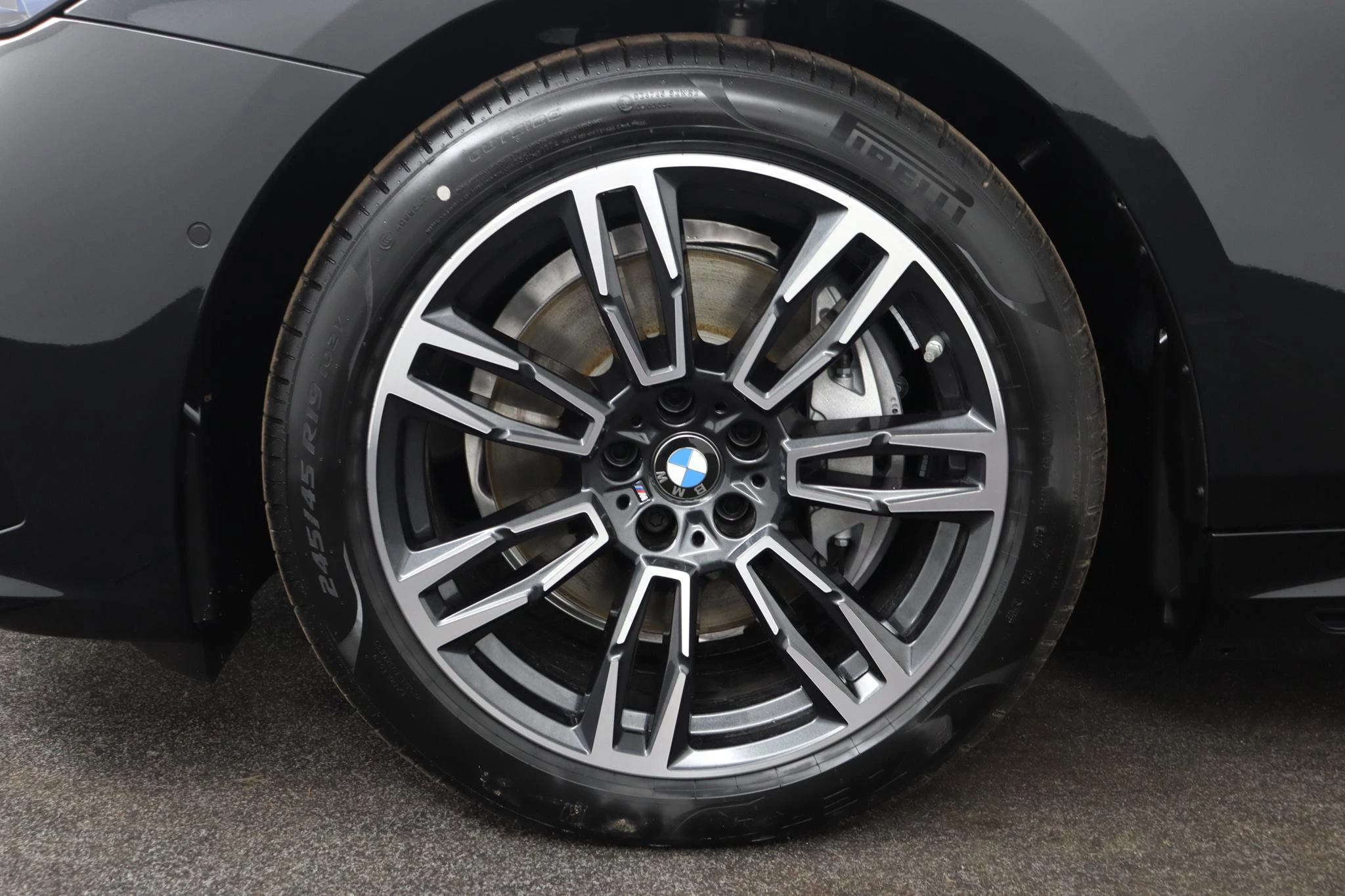 Hoofdafbeelding BMW i5