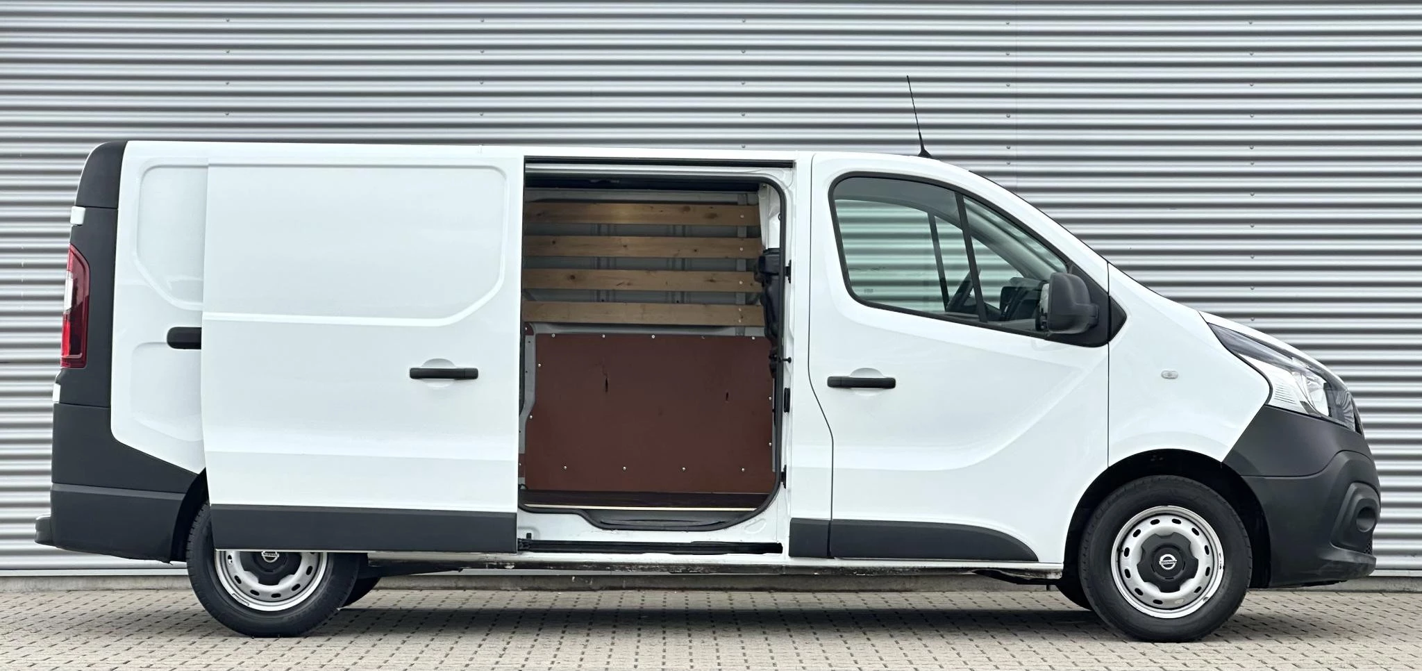 Hoofdafbeelding Nissan NV300