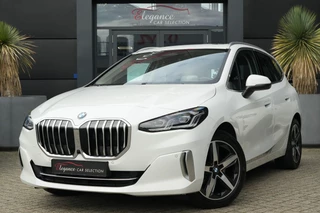 Hoofdafbeelding BMW 2 Serie BMW 2 Serie Active Tourer 218i 136pk Panoramadak/Stoelverwarming/Camera