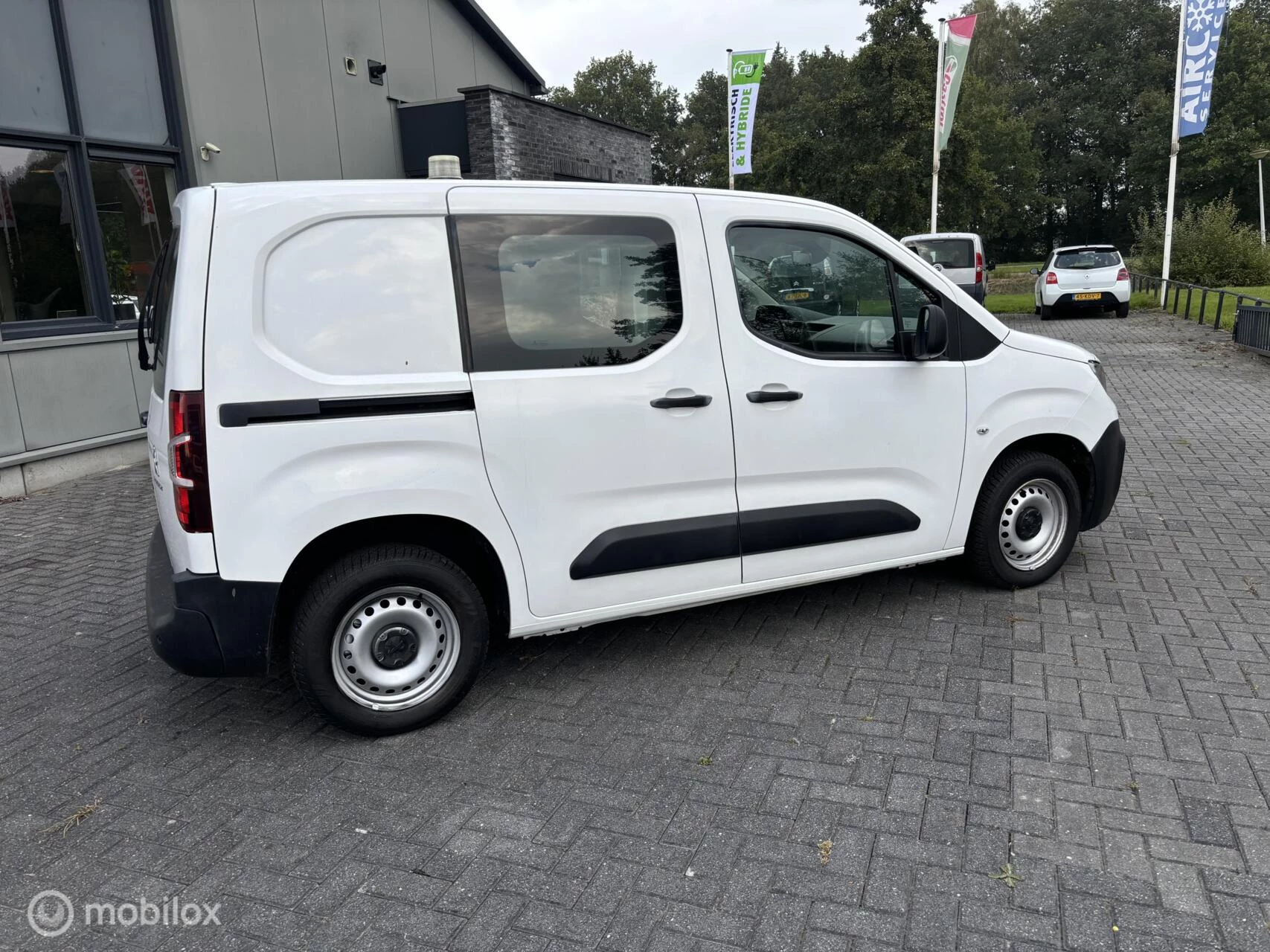 Hoofdafbeelding Peugeot Partner