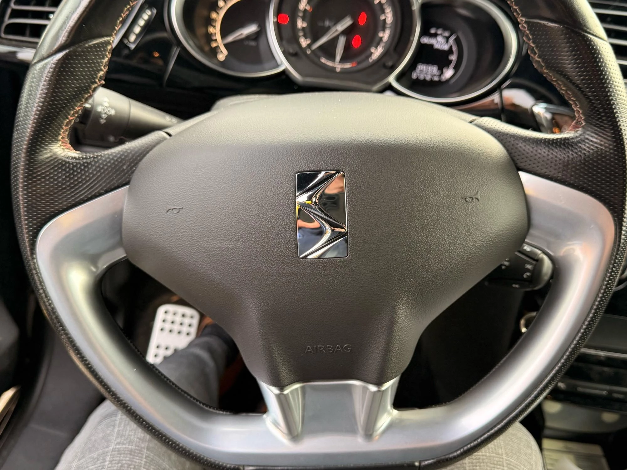 Hoofdafbeelding DS DS 3