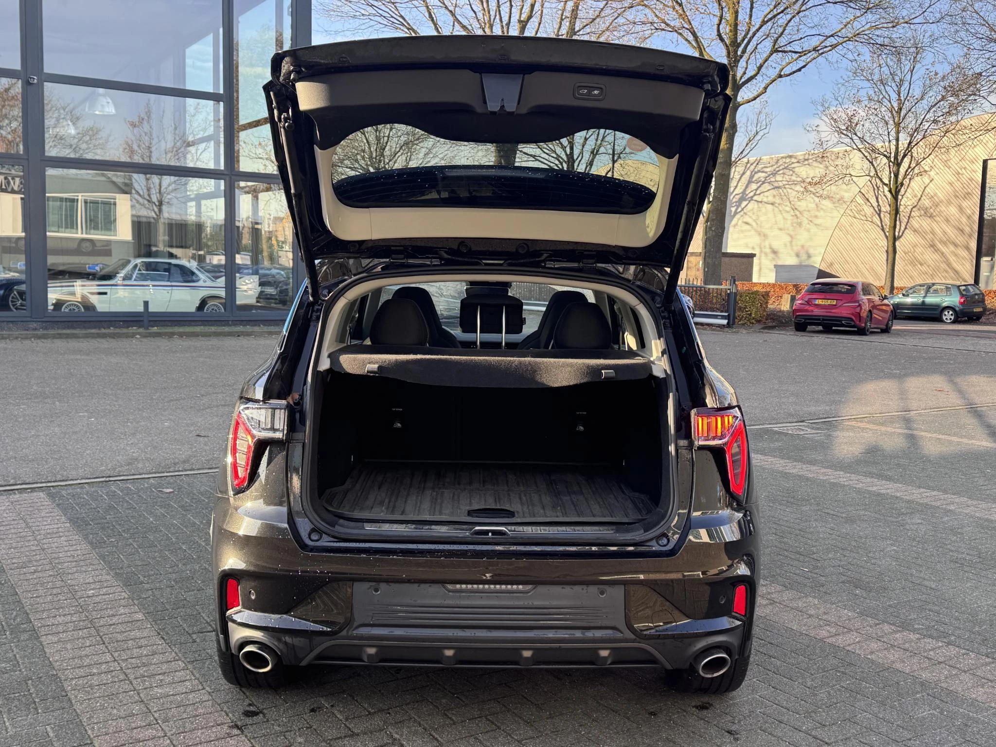 Hoofdafbeelding Lynk & Co 01