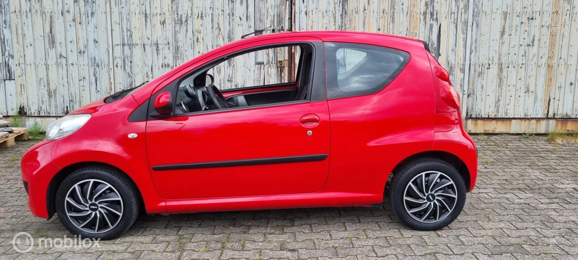 Hoofdafbeelding Peugeot 107