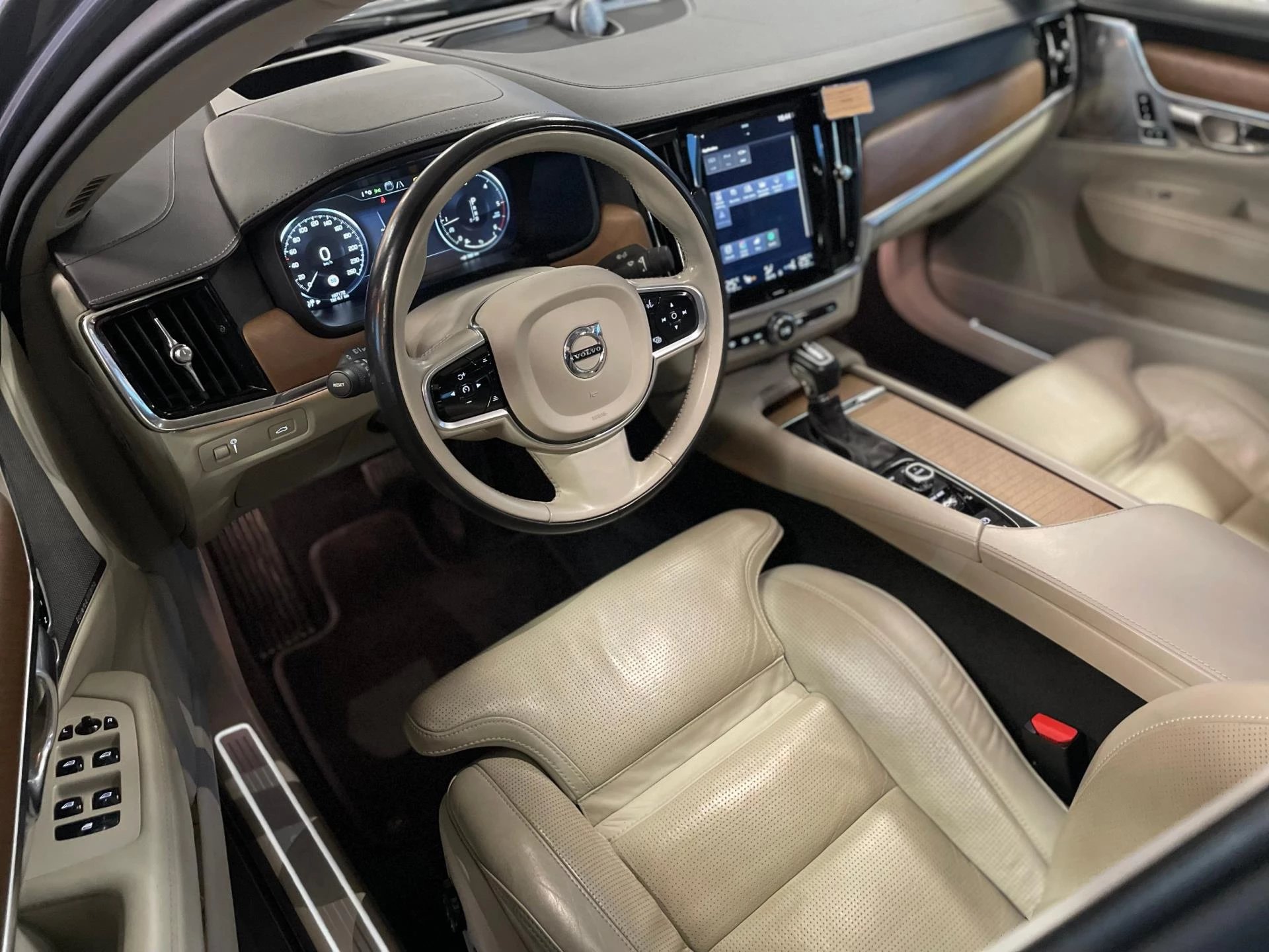 Hoofdafbeelding Volvo S90