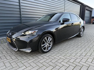Hoofdafbeelding Lexus IS Lexus IS 300h Hybrid Business Line Cruise Camera Automaat