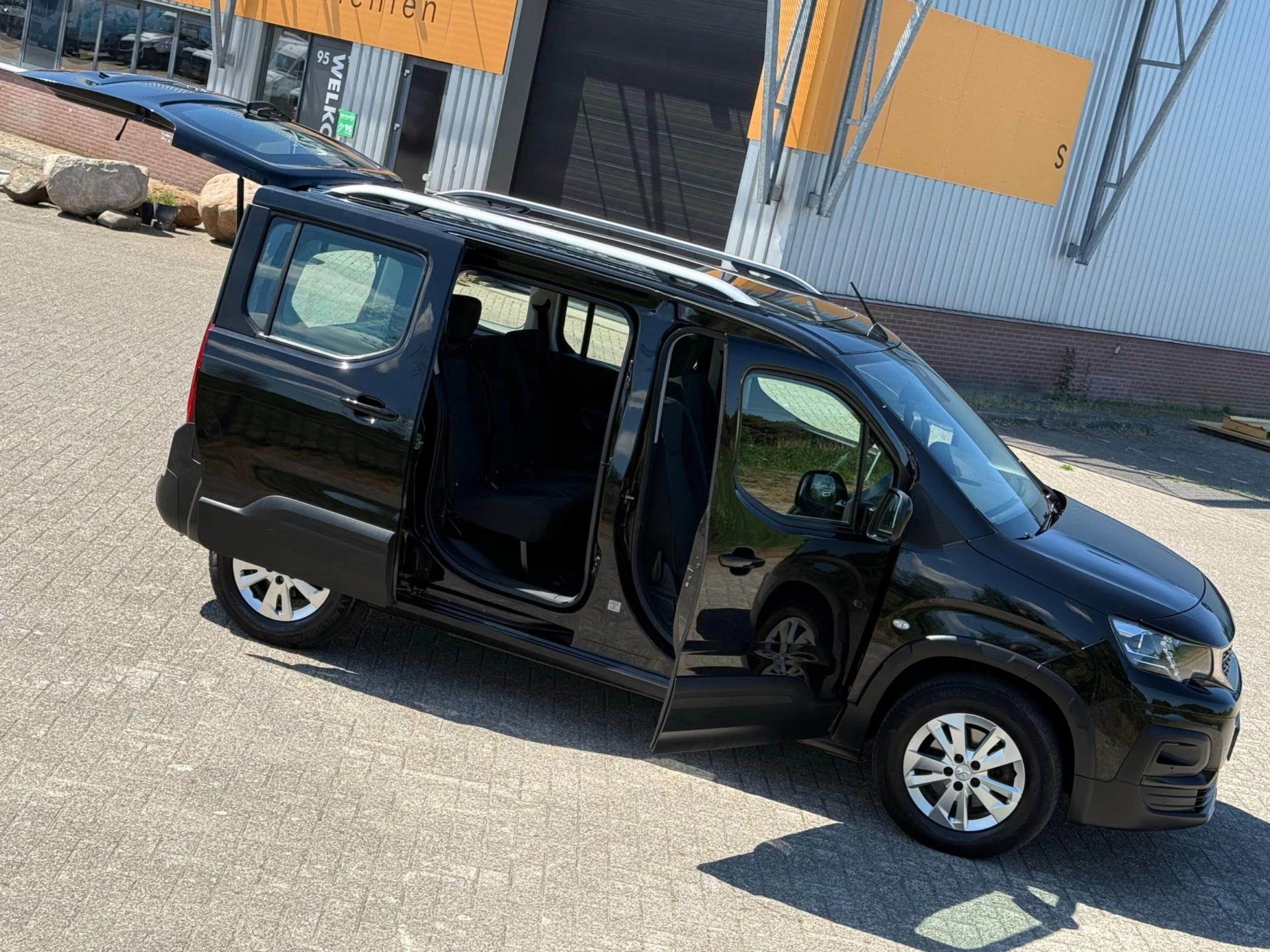 Hoofdafbeelding Peugeot Rifter
